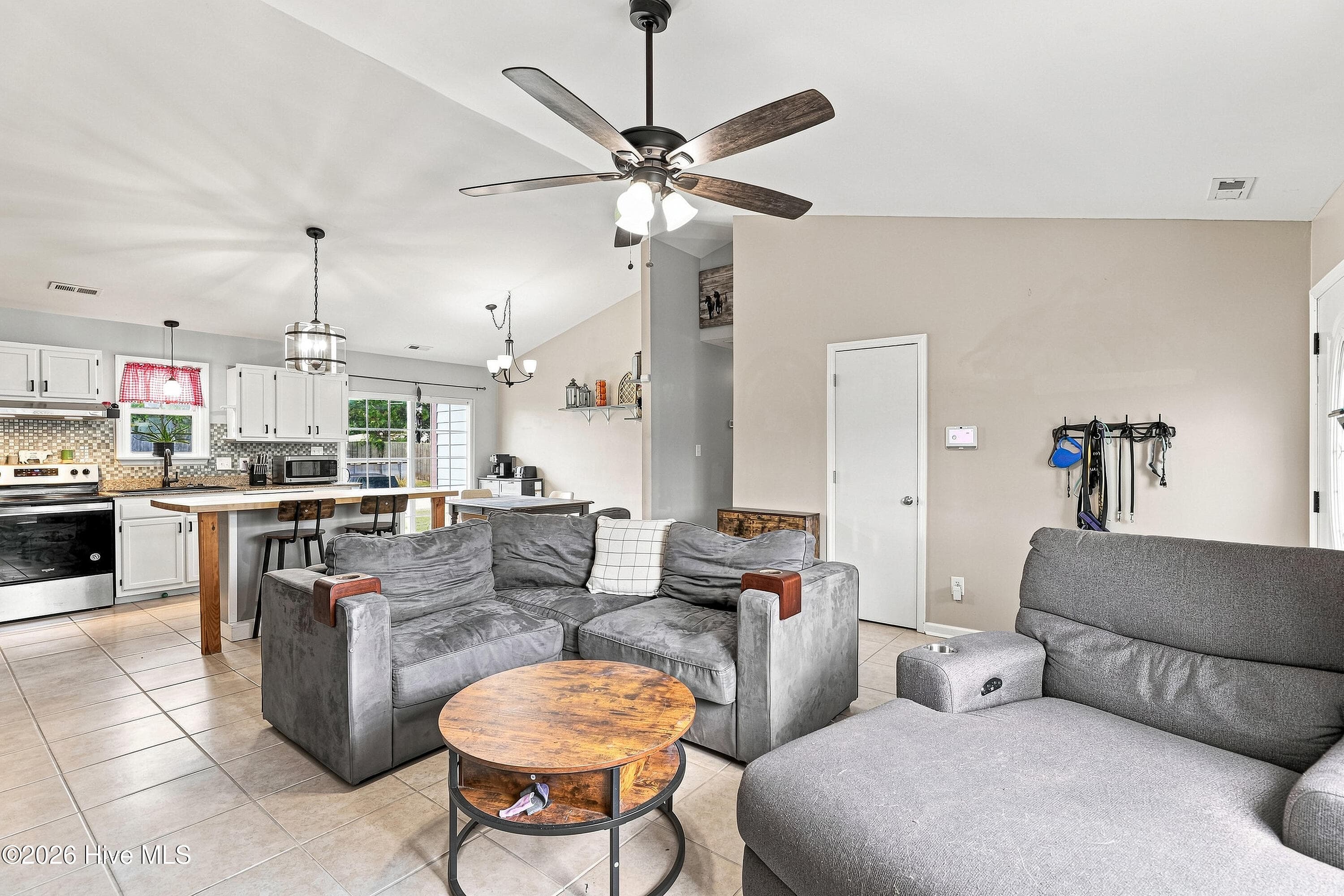 Living area - 215 S Ginger Drive, Hubert, NC 28539
