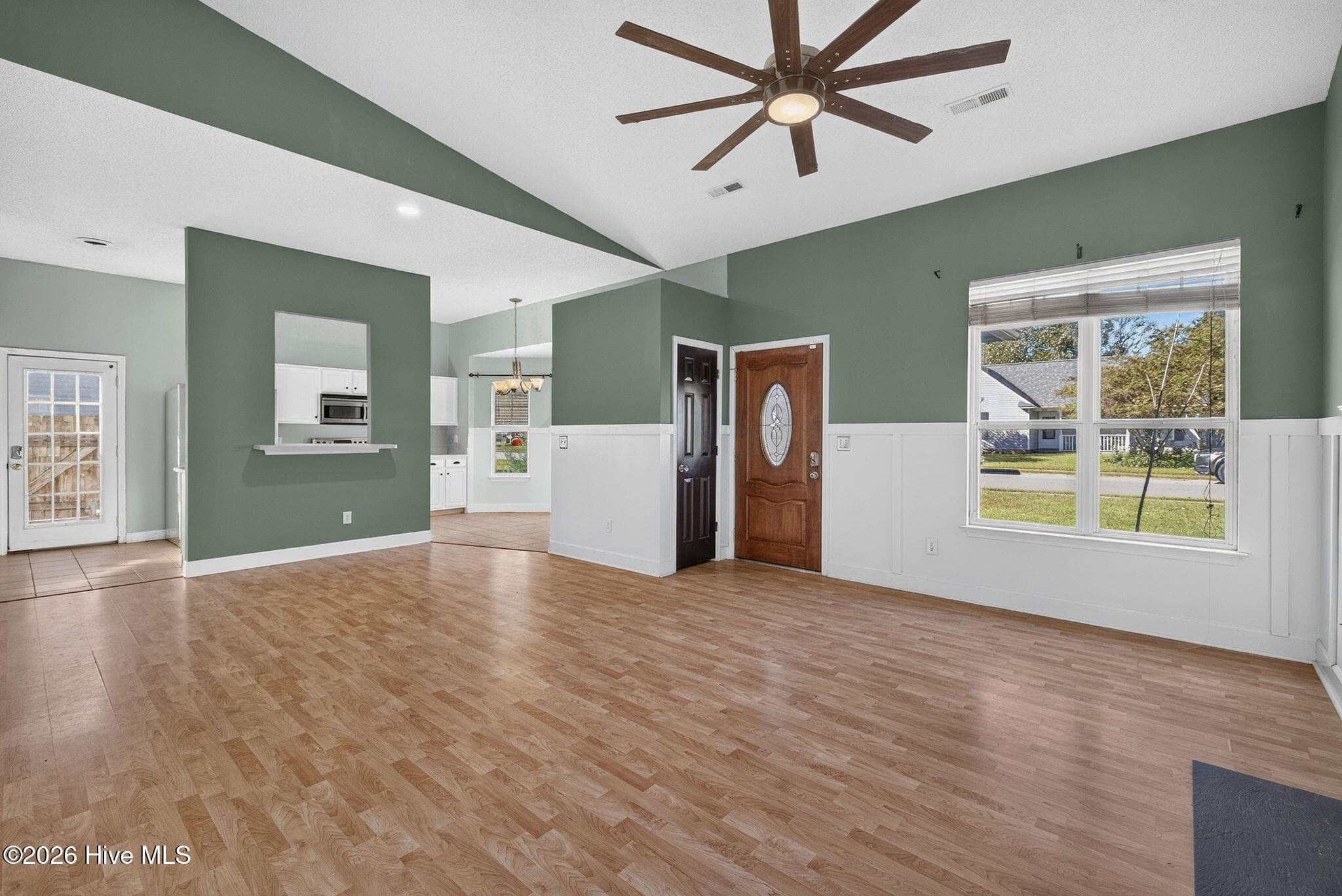 Single Family Residence at 609 Bay Blossom Drive, Wilmington, NC 28411, photo 20 of 38