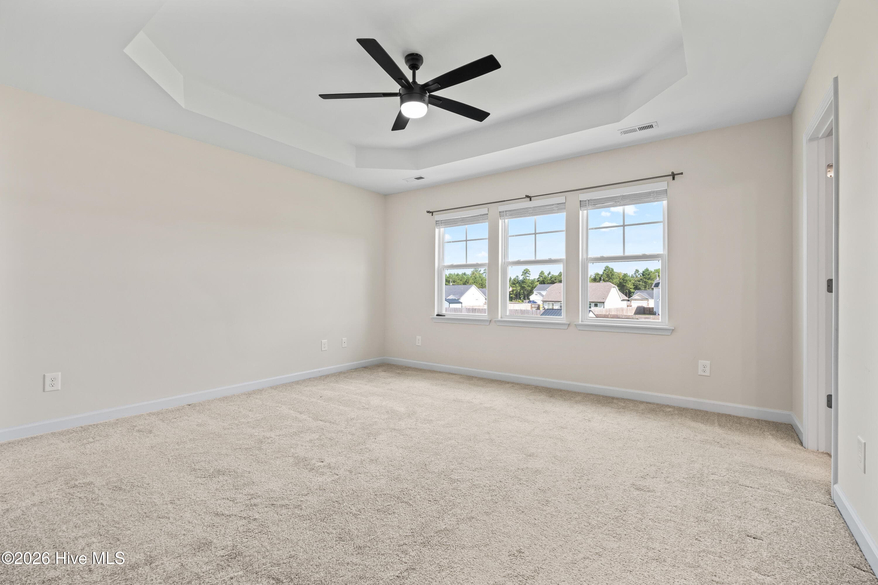 Single Family Residence at 158 Uzzell Road, Hubert, NC 28539, photo 21 of 45