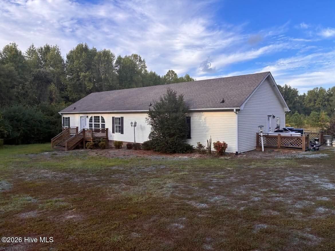Manufactured Home at 1181 Lobelia Road, Vass, NC 28394