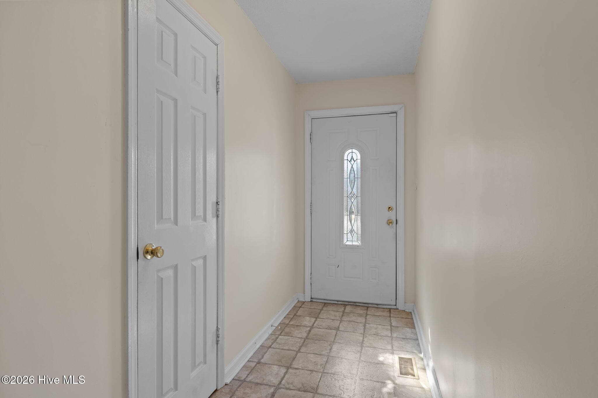 Foyer / Front Entrance - 110 Speight Street, Havelock, NC 28532