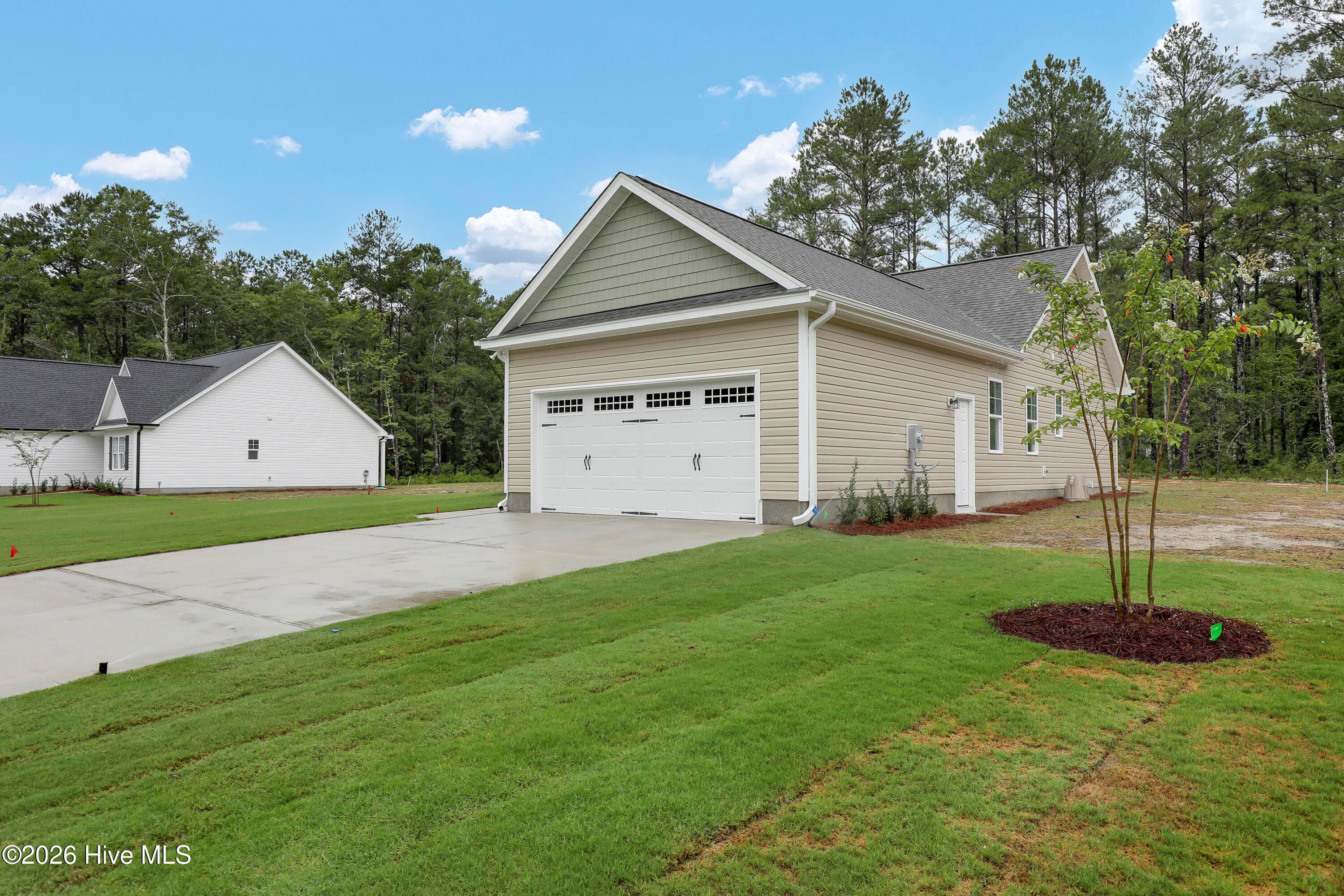 Single Family Residence at 42 Peach Court, Burgaw, NC 28425, photo 6 of 32