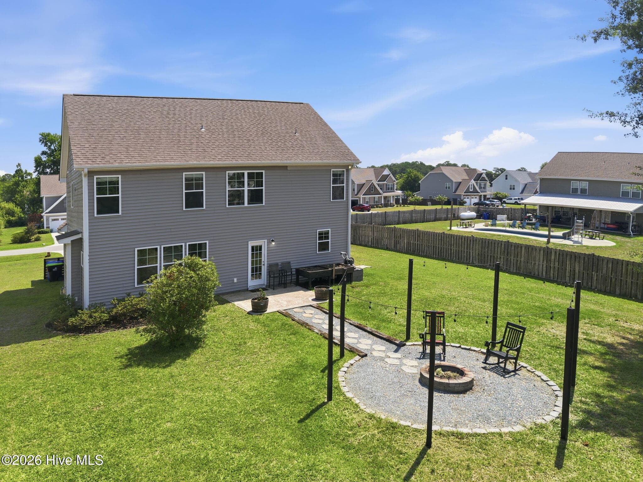 Single Family Residence at 91 W Conolly Court, Hampstead, NC 28443, photo 9 of 44