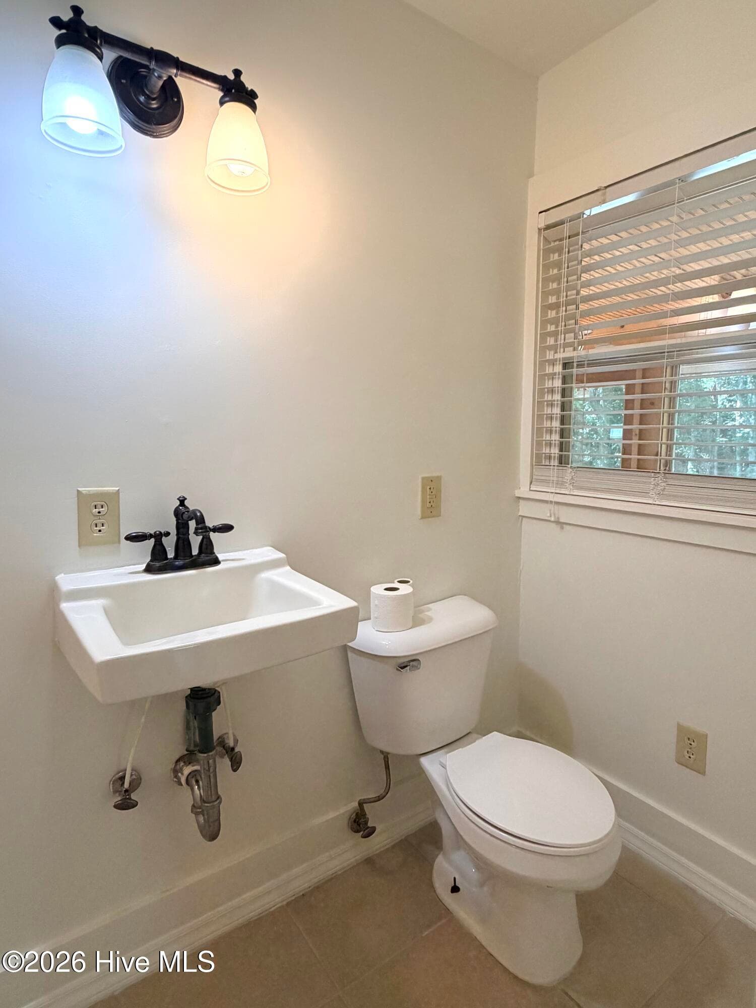 en suite bathroom upstairs - 2704 Waccamaw Shores Road, Lake Waccamaw, NC 28450