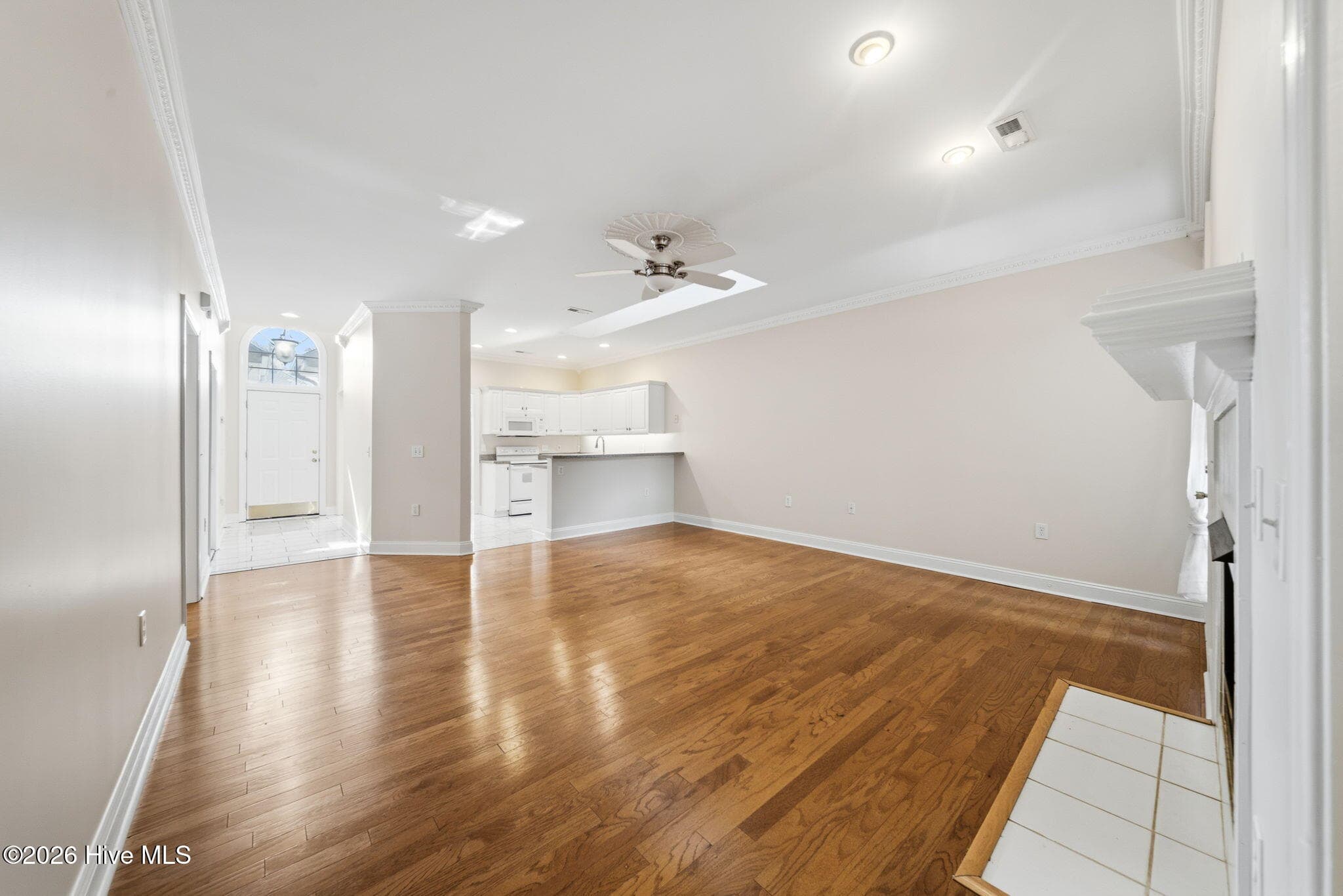 Townhouse at 4324 Ashley Park Drive, Wilmington, NC 28412, photo 7 of 46