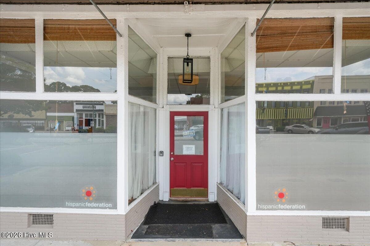 Business at 114 N Center Street, Mount Olive, NC 28365, photo 4 of 39