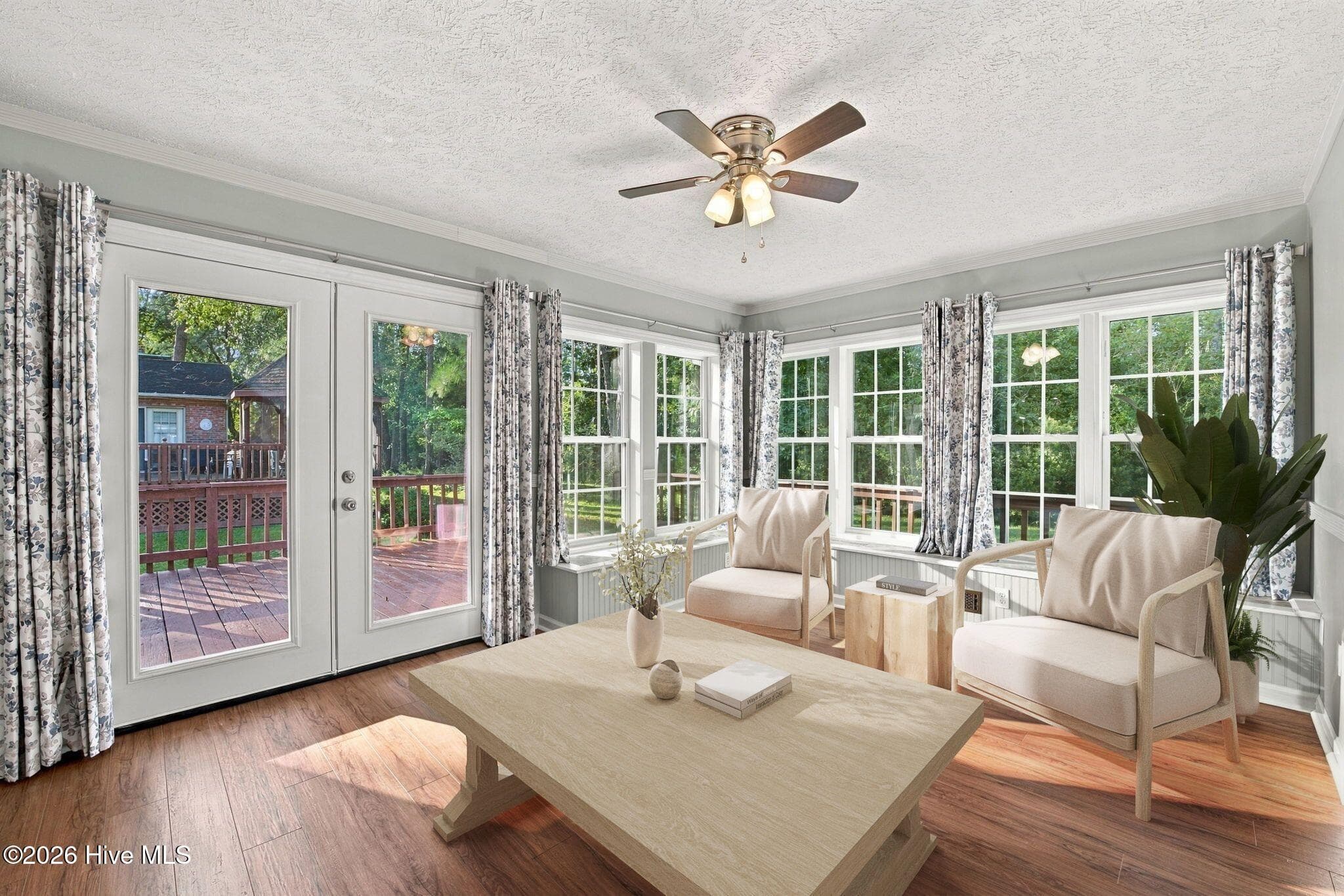 Single Family Residence at 6207 Gondolier Drive, New Bern, NC 28560, photo 6 of 49