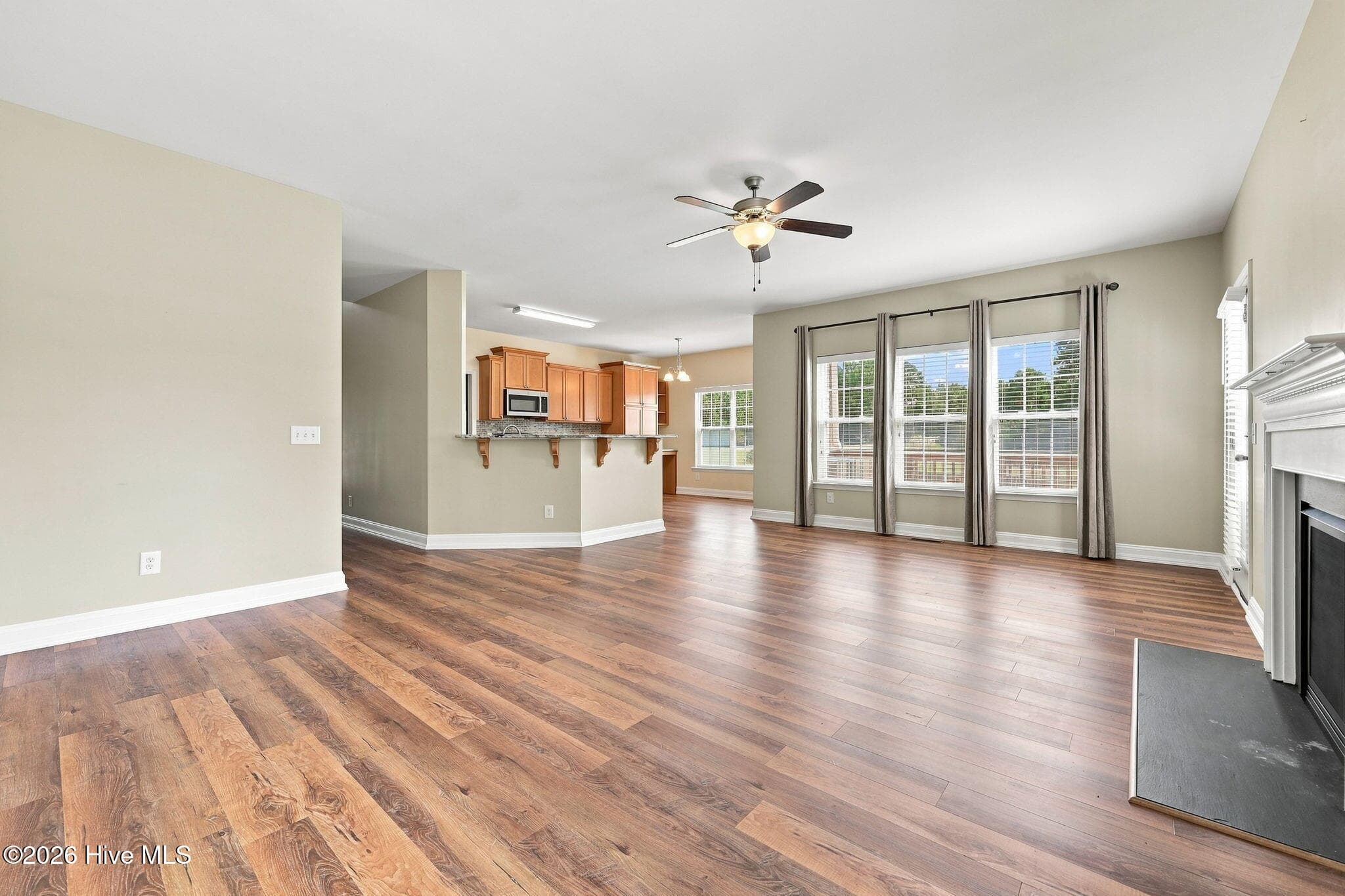 Living Room - 1284 L Cooper Road, Cameron, NC 28326