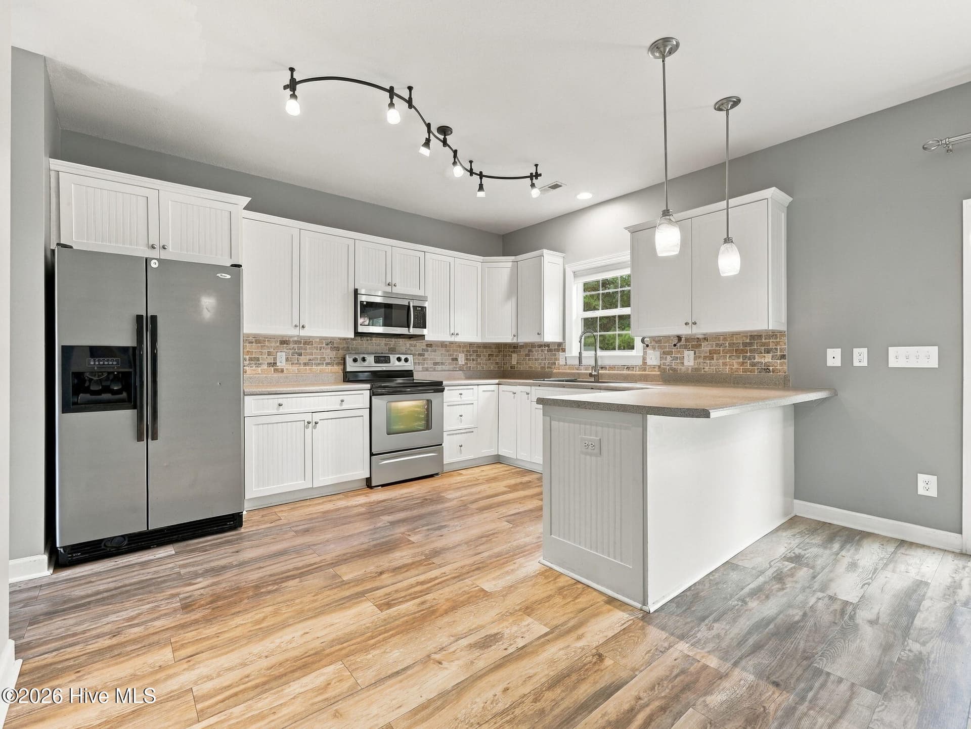 Single Family Residence at 205 Bell Ridge Lane, Hubert, NC 28539, photo 18 of 49