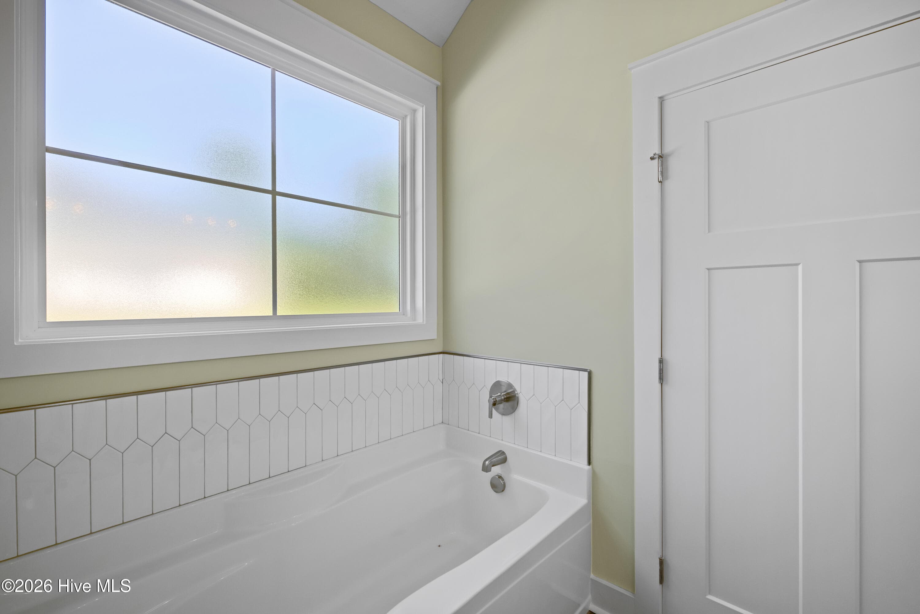Soaking tub - 1644 Bellingham Drive, Beech Island, SC 29842