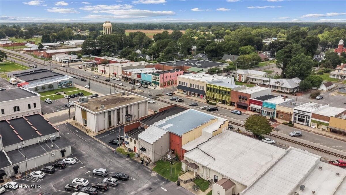 Business at 114 N Center Street, Mount Olive, NC 28365, photo 12 of 39
