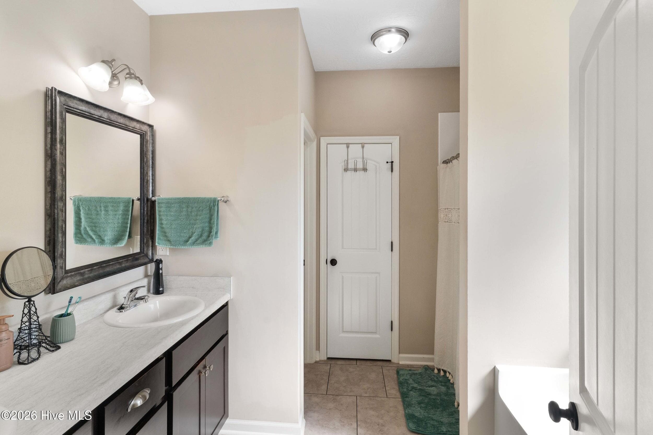 Single Family Residence at 2542 Inverness Drive, Hephzibah, GA 30815, photo 3 of 4