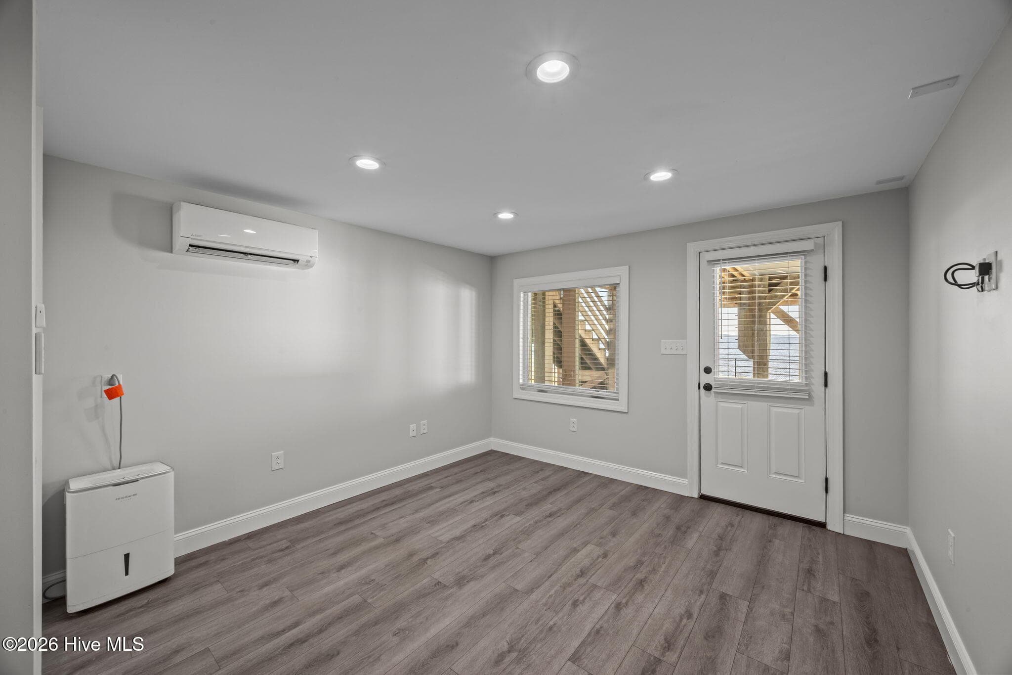 Single Family Residence at 3465 Janiero Road, Arapahoe, NC 28510, photo 2 of 5