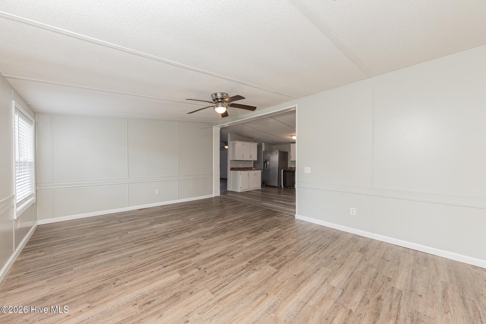 Manufactured Home at 122 Woodbrook Drive, Midway Park, NC 28544, photo 28 of 47