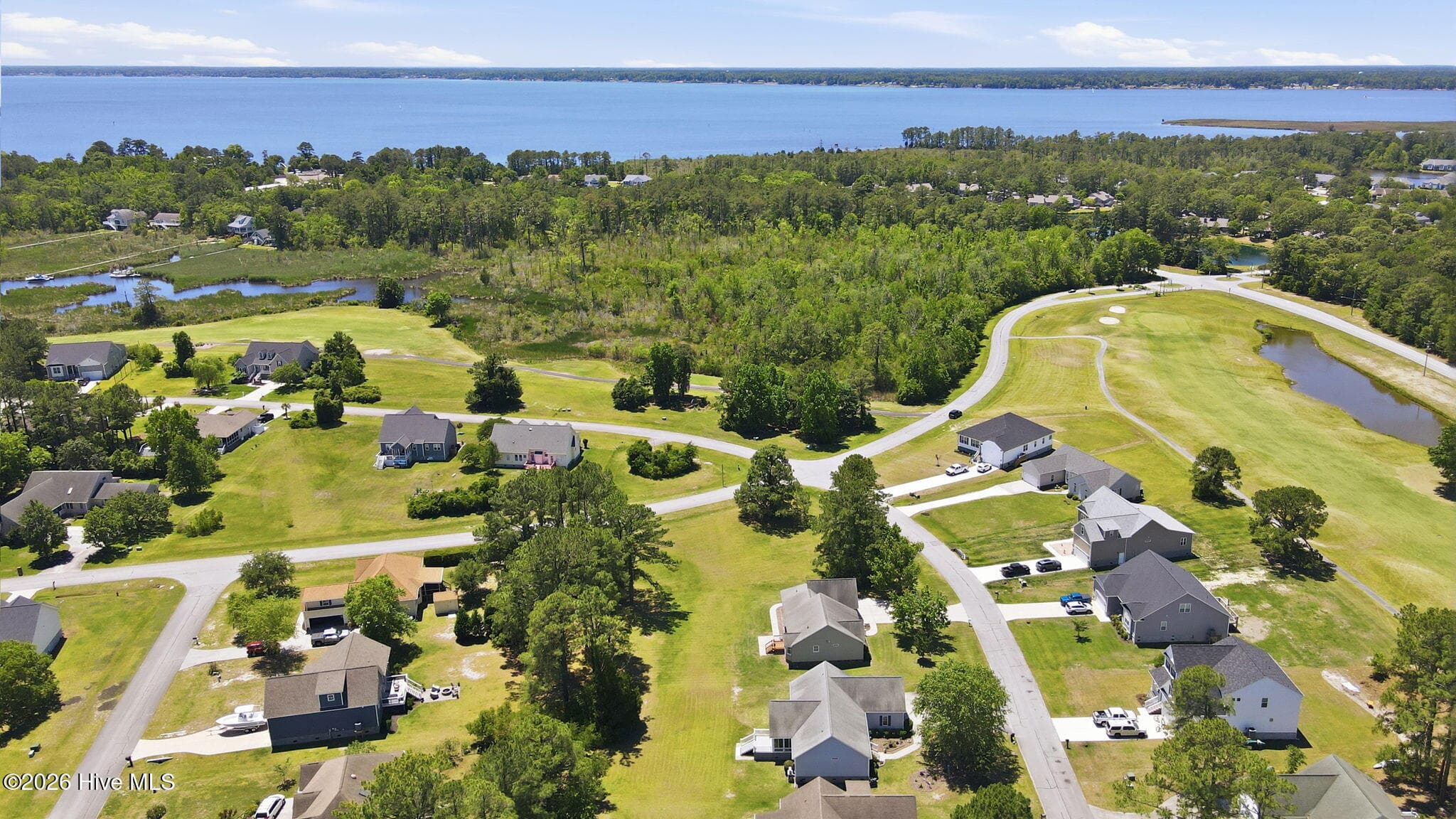 Single Family Residence at 1129 Coral Reef Drive, New Bern, NC 28560, photo 65 of 68