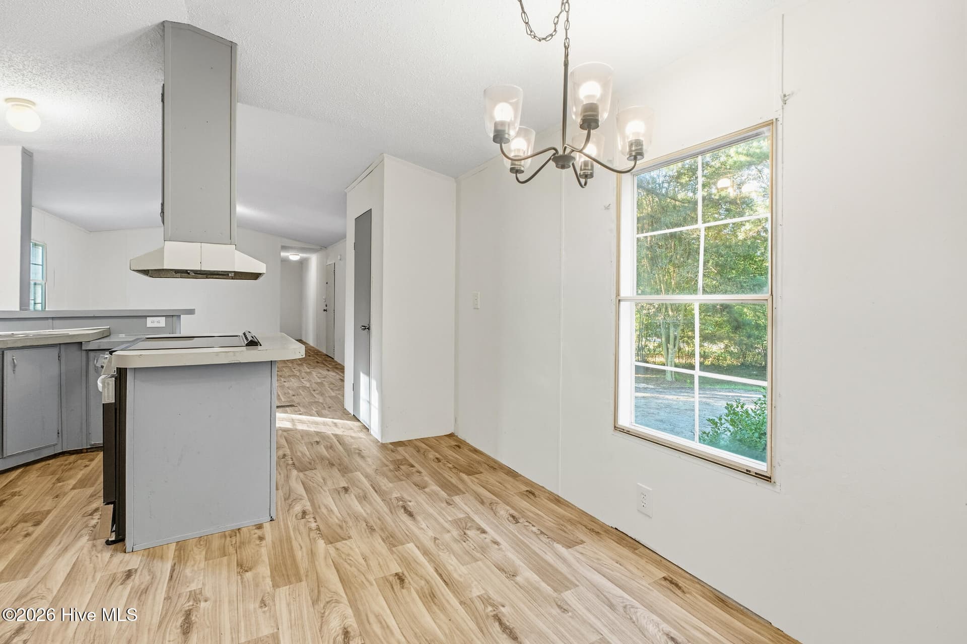 Manufactured Home at 1216 Roberdel Road, Rockingham, NC 28379, photo 10 of 24