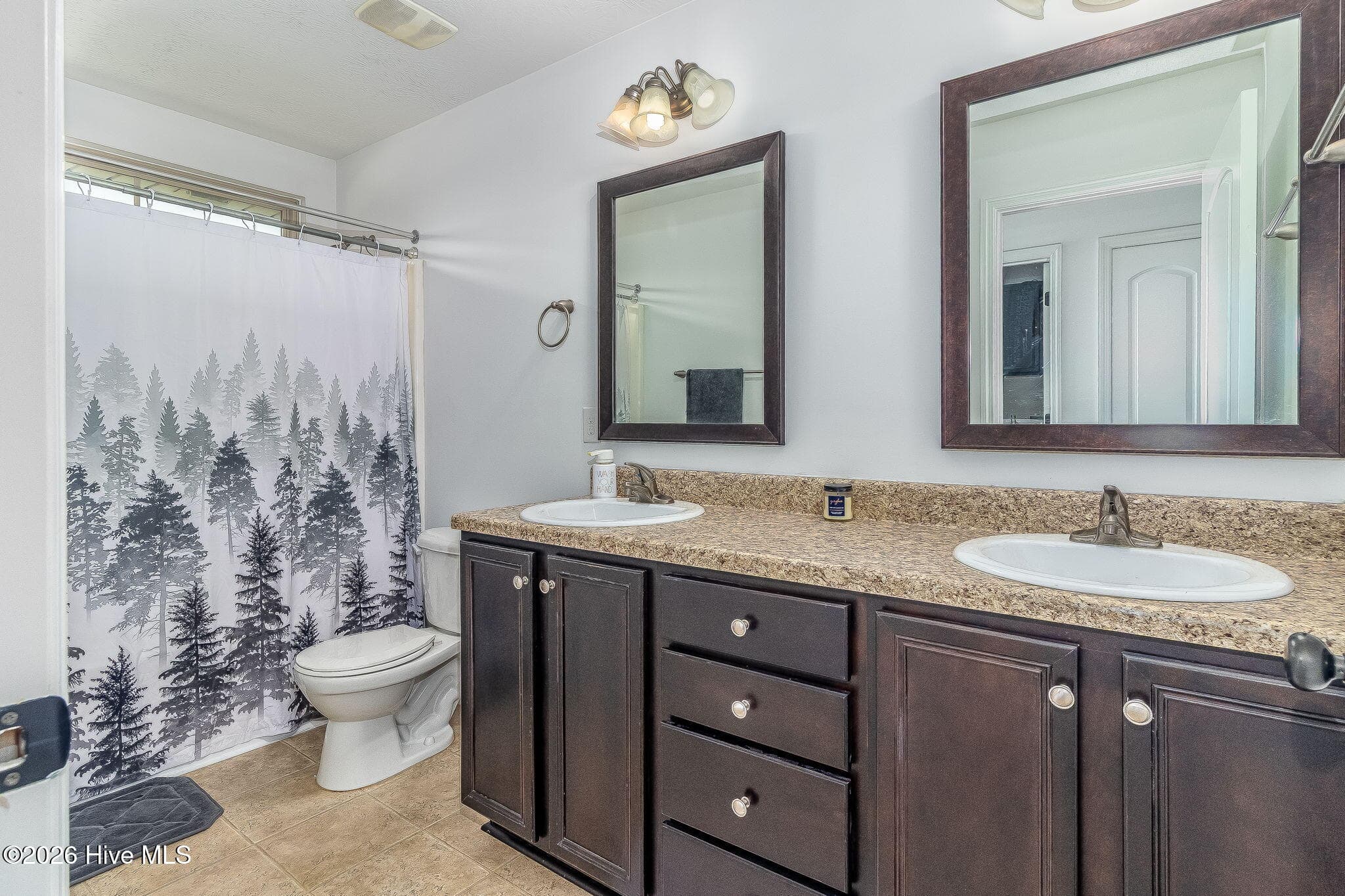 Single Family Residence at 1628 Cedar Hill Drive, Grovetown, GA 30813, photo 3 of 4