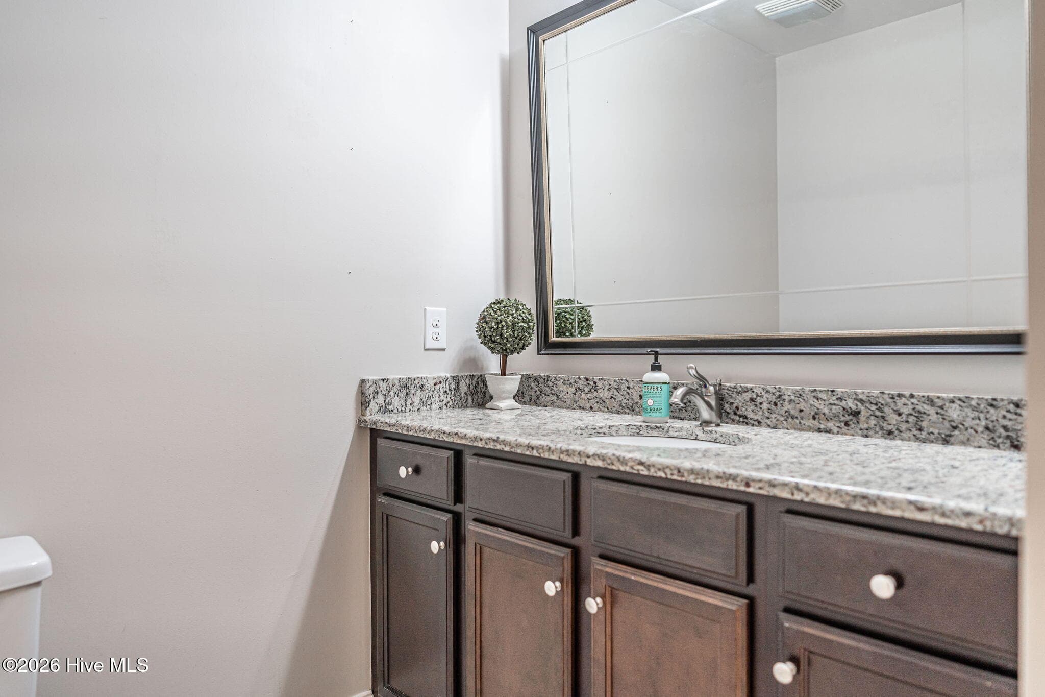 Townhouse at 107 W Chelsea Court, Southern Pines, NC 28387, photo 25 of 37