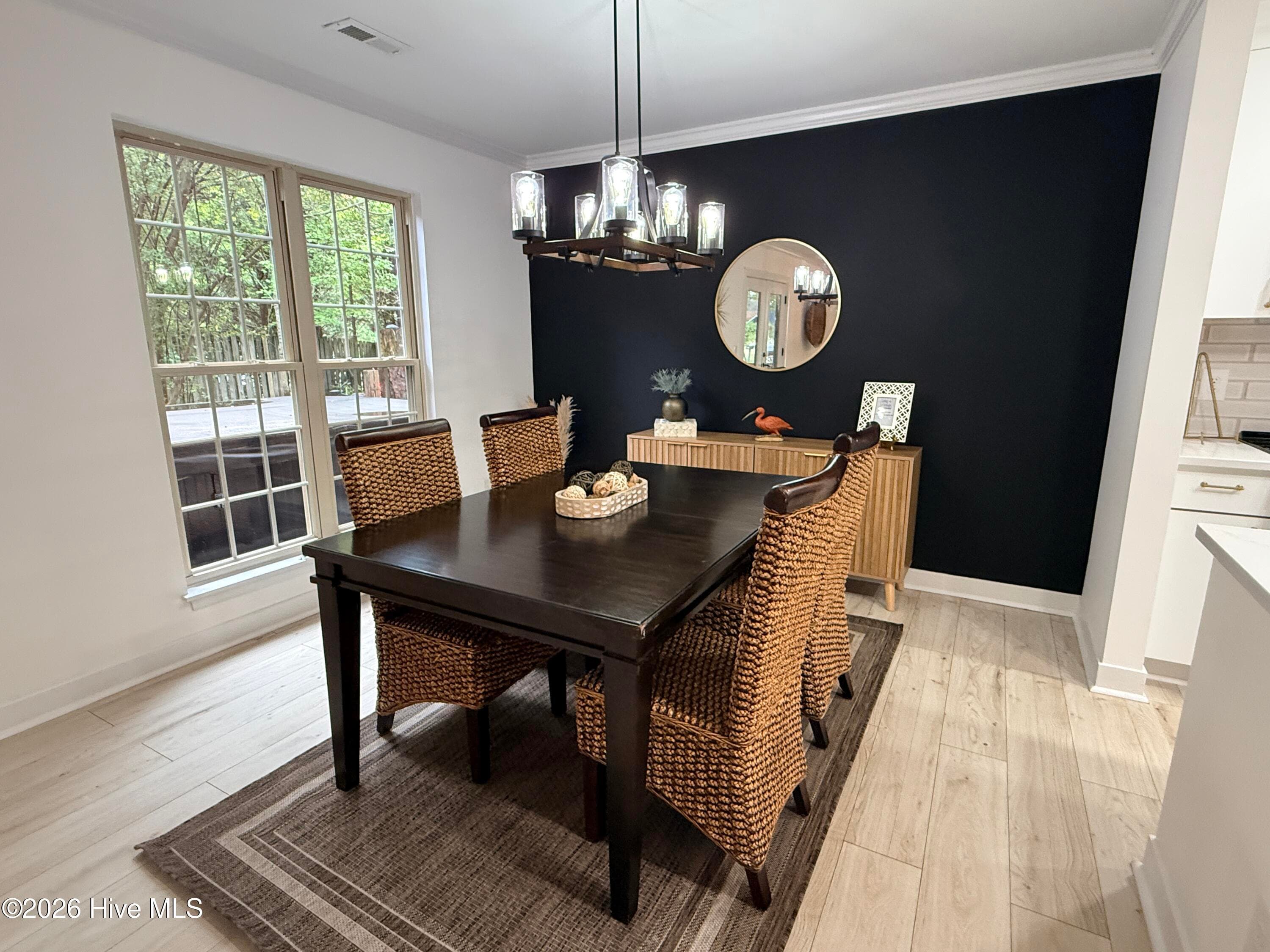 Black accent wall sets off the design! - 1001 Hunting Ridge Road, Wilmington, NC 28412