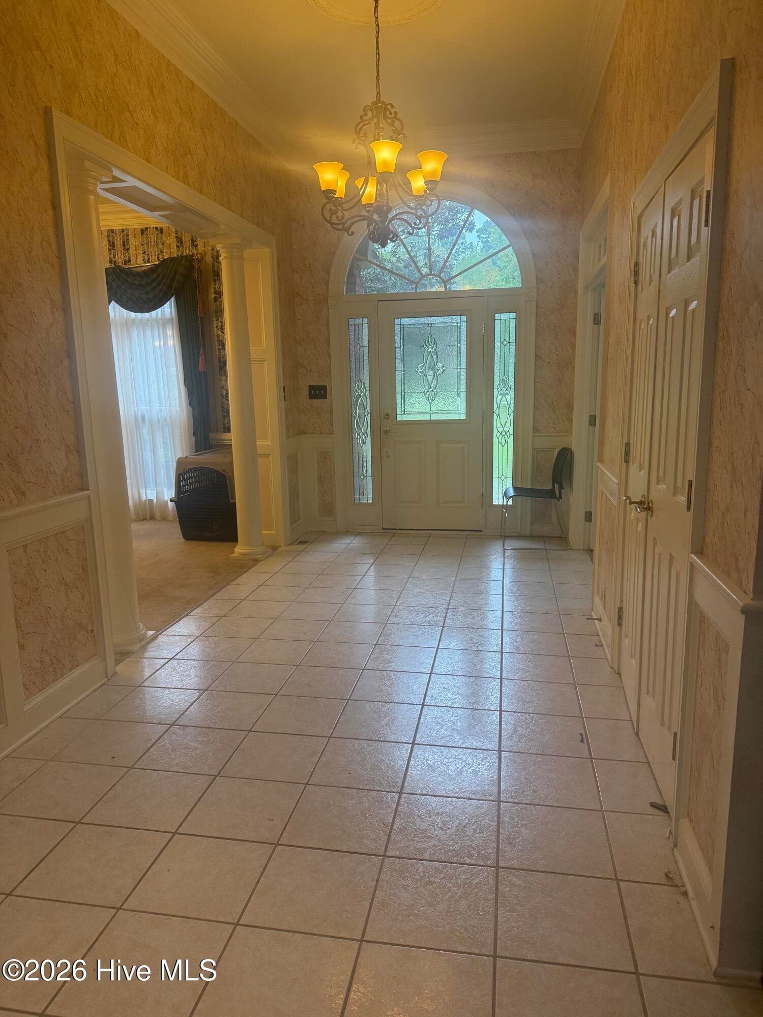 View of the entry from formal living room - 307 Taberna Circle, New Bern, NC 28562