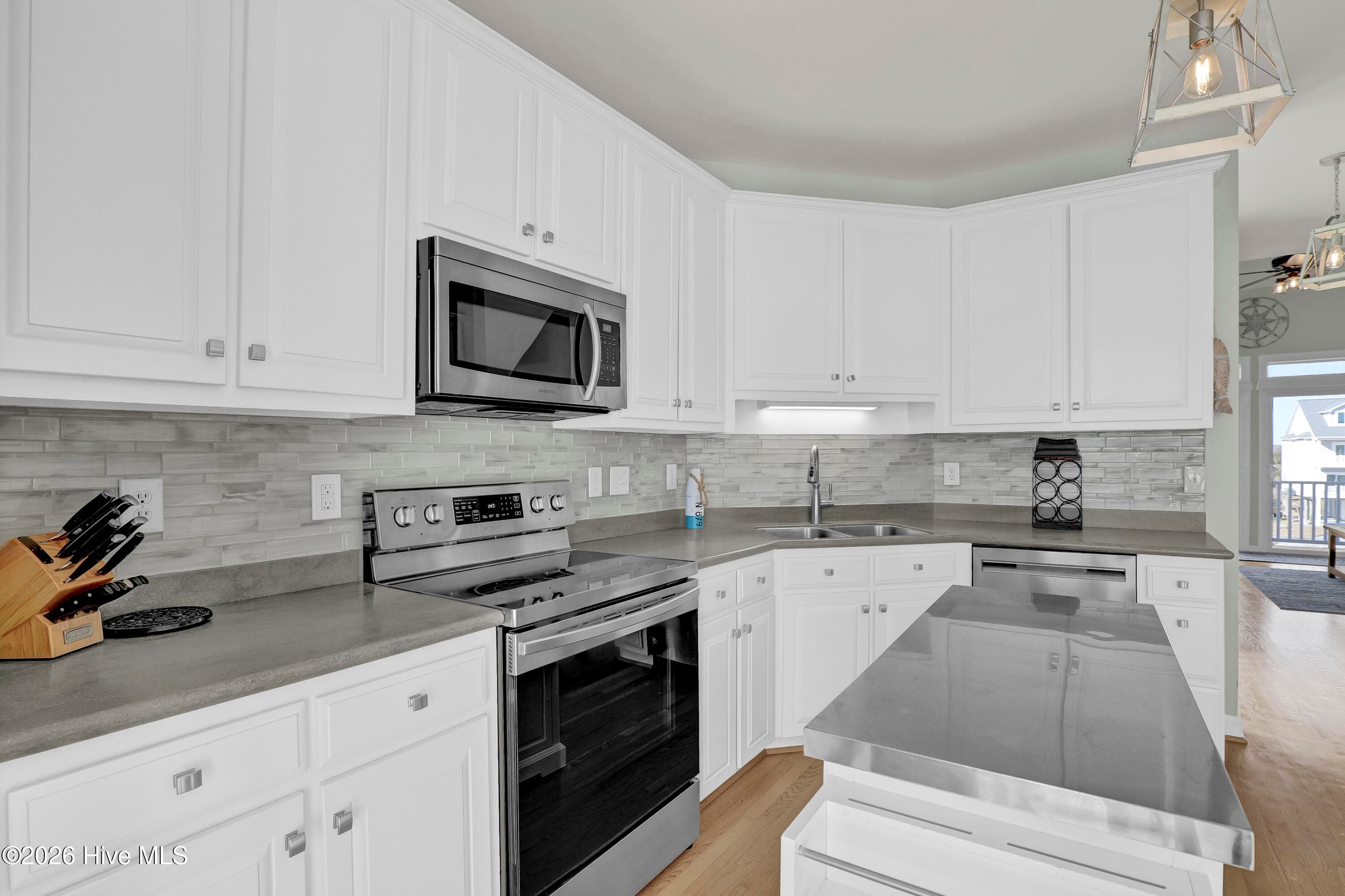 Townhouse at 3809 Island Drive, North Topsail Beach, NC 28460, photo 20 of 79