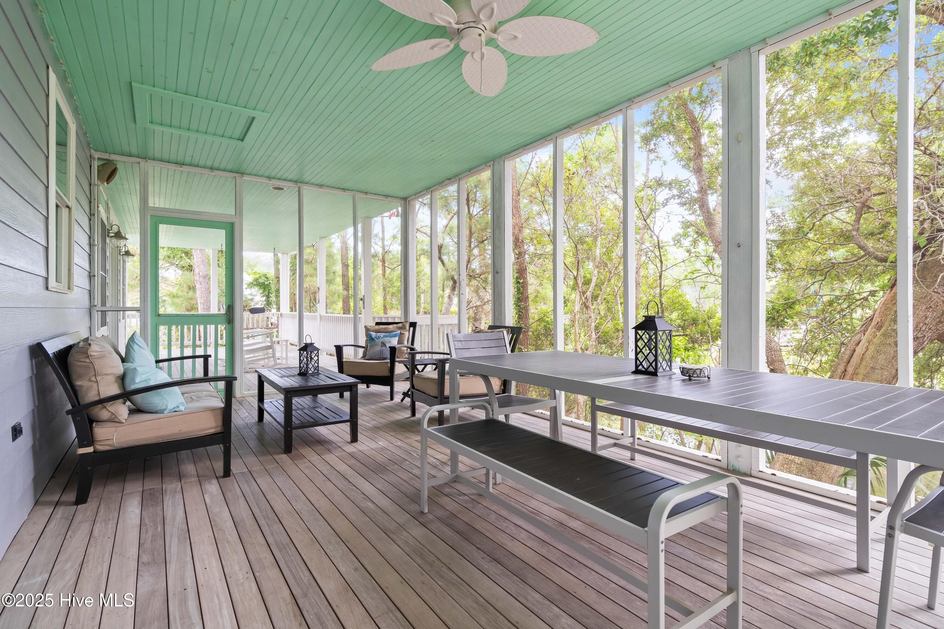 Single Family Residence at 320 Governor Safford Lane, Emerald Isle, NC 28594, photo 41 of 90