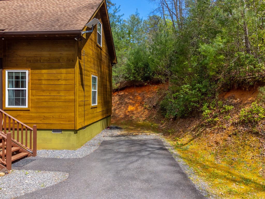 Single Family Residence at 138 Hubbell Lane, Robbinsville, NC 28771, photo 52 of 63