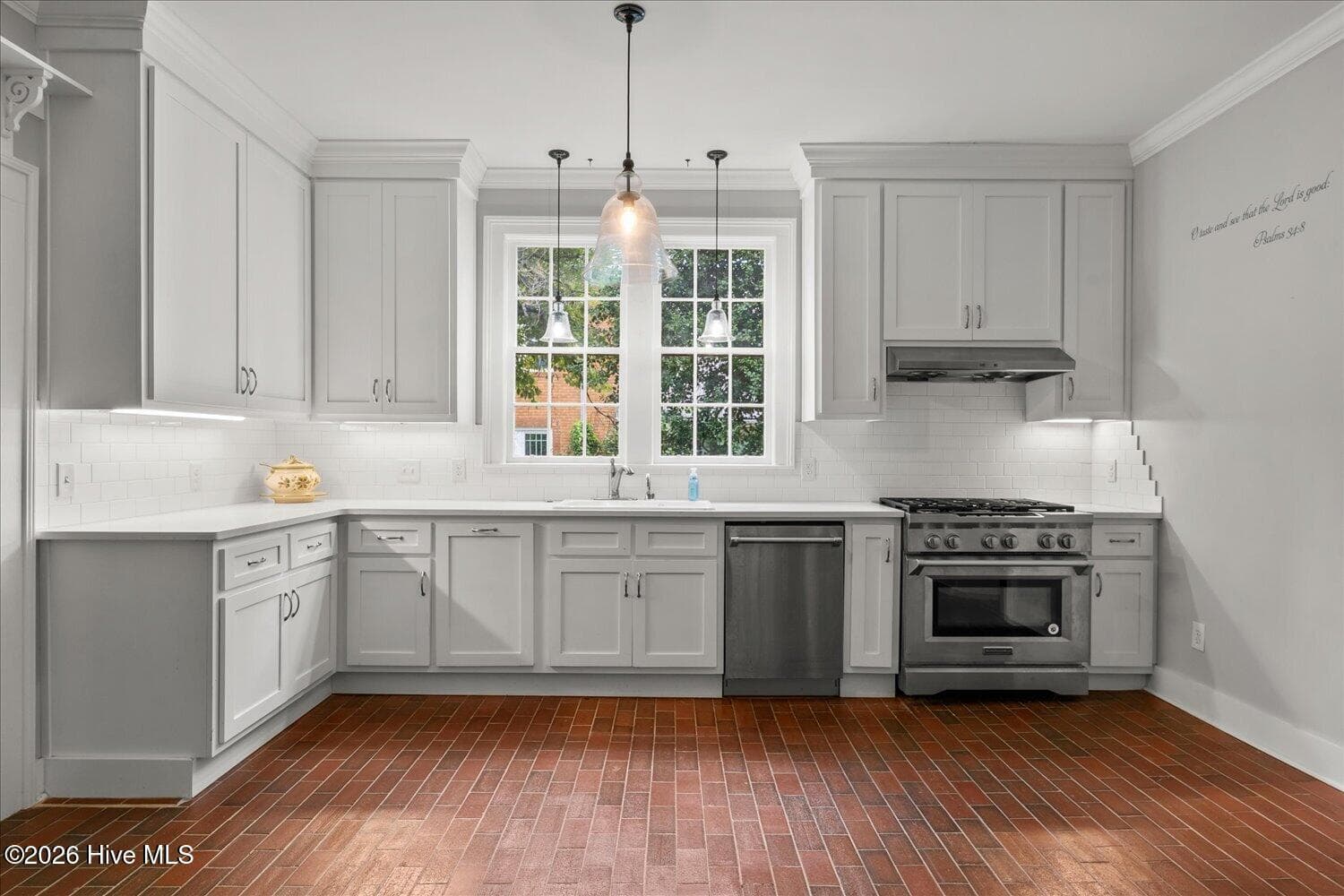 Single Family Residence at 216 S Laurel Avenue, Greensboro, GA 30642, photo 8 of 33
