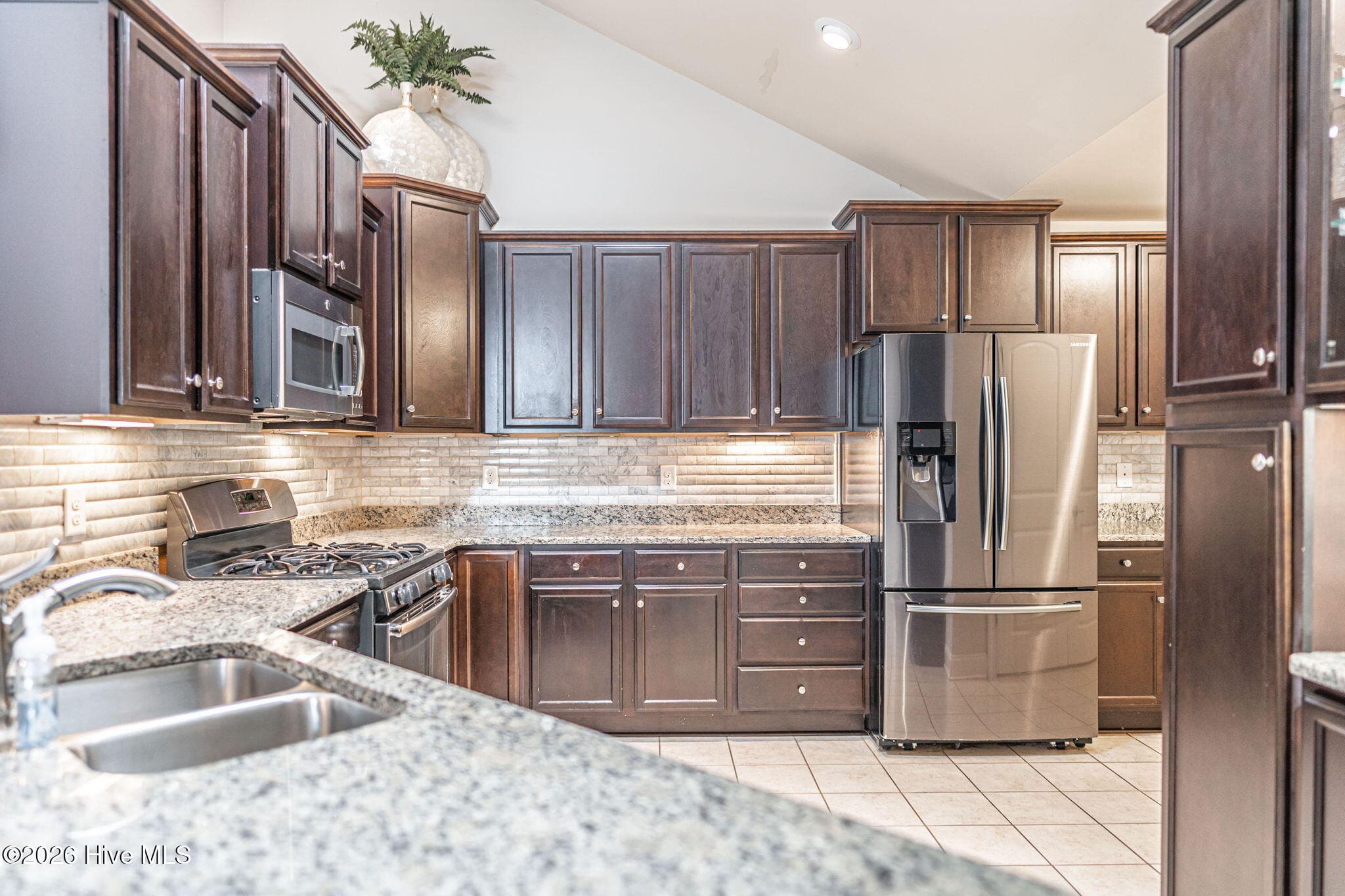 Townhouse at 107 W Chelsea Court, Southern Pines, NC 28387, photo 10 of 37