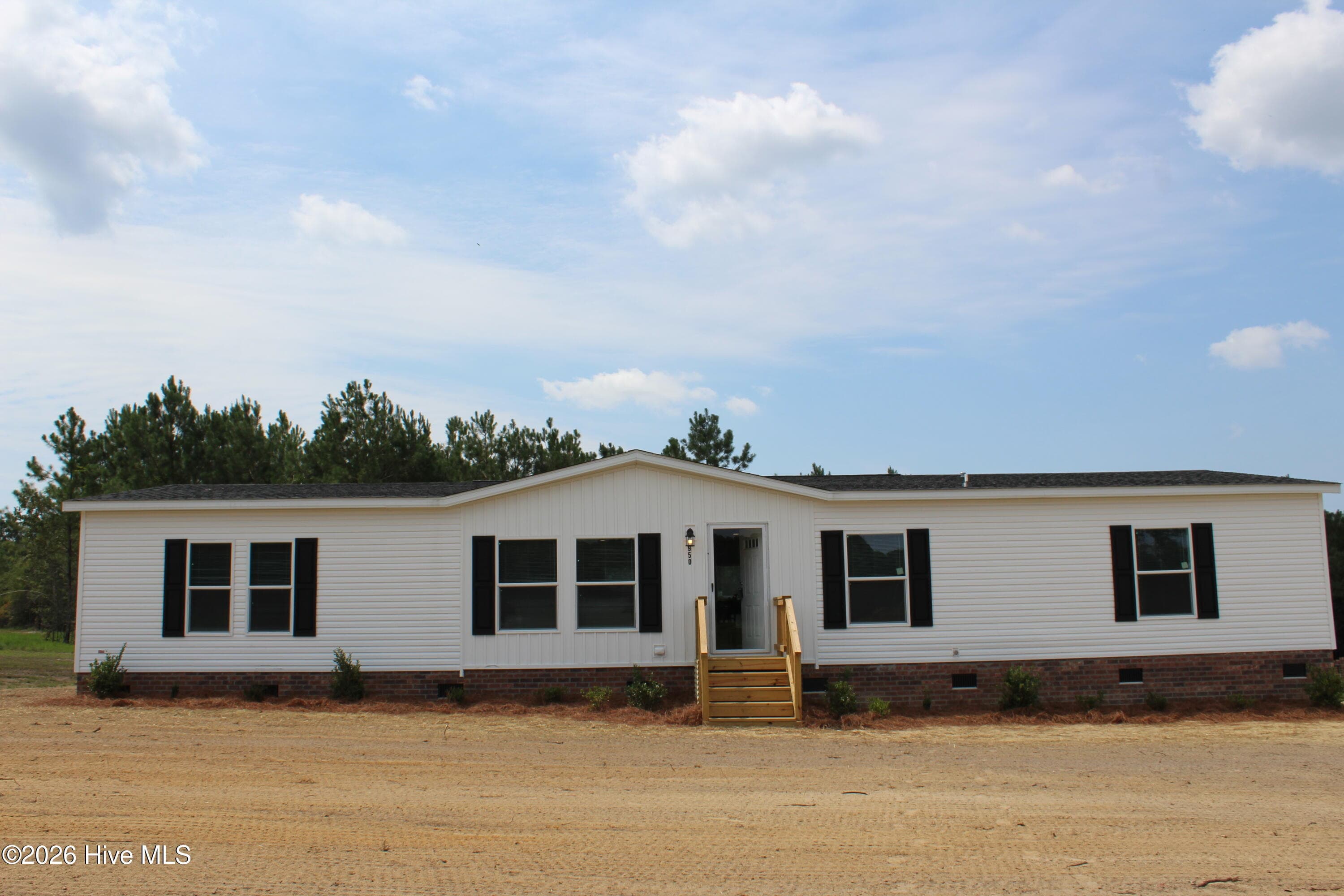 Manufactured Home at 950 Blind Bridge Road, Magnolia, NC 28453, photo 31 of 32