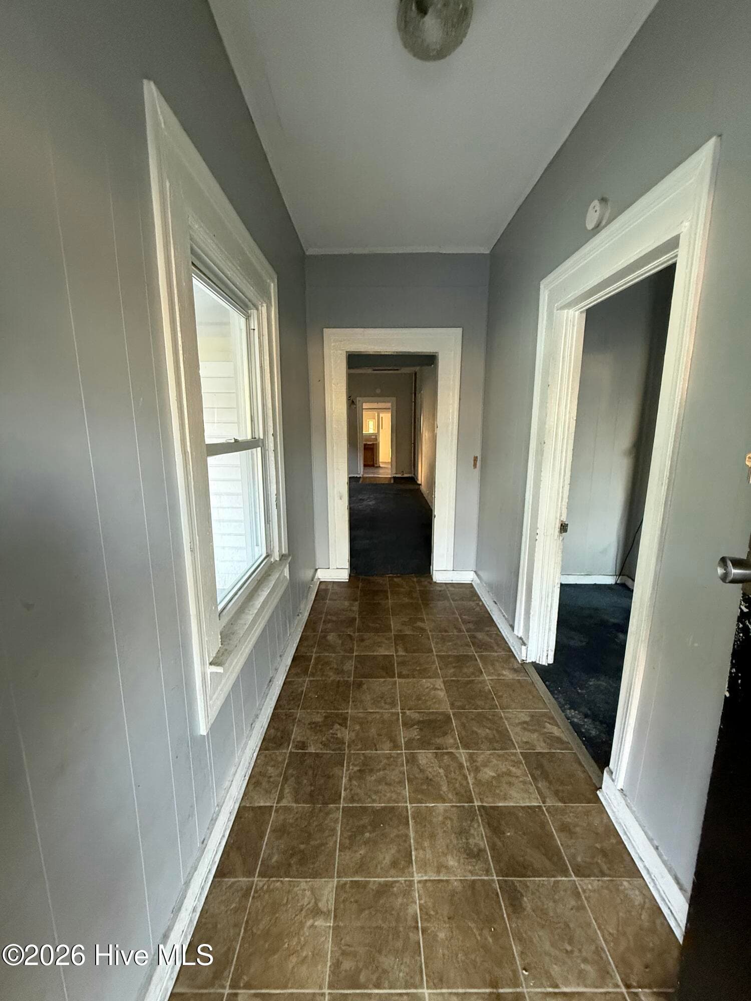 Single Family Residence at 1110 S 8th Street, Wilmington, NC 28401, photo 3 of 14
