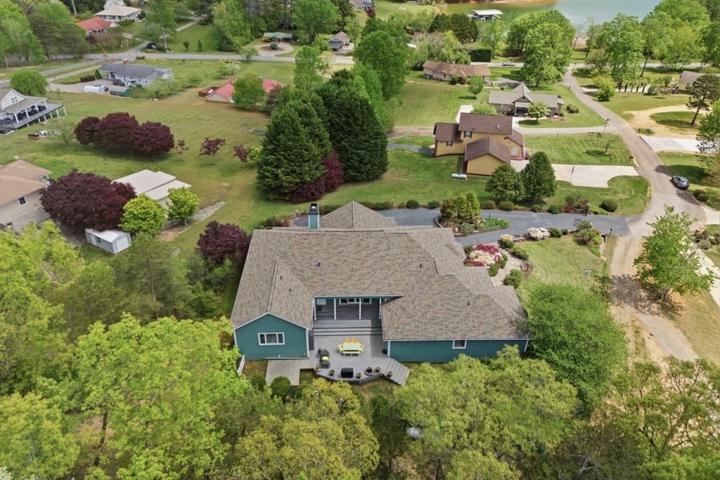 Single Family Residence at 1526 Cedar View Lane, Hiawassee, GA 30546, photo 6 of 75