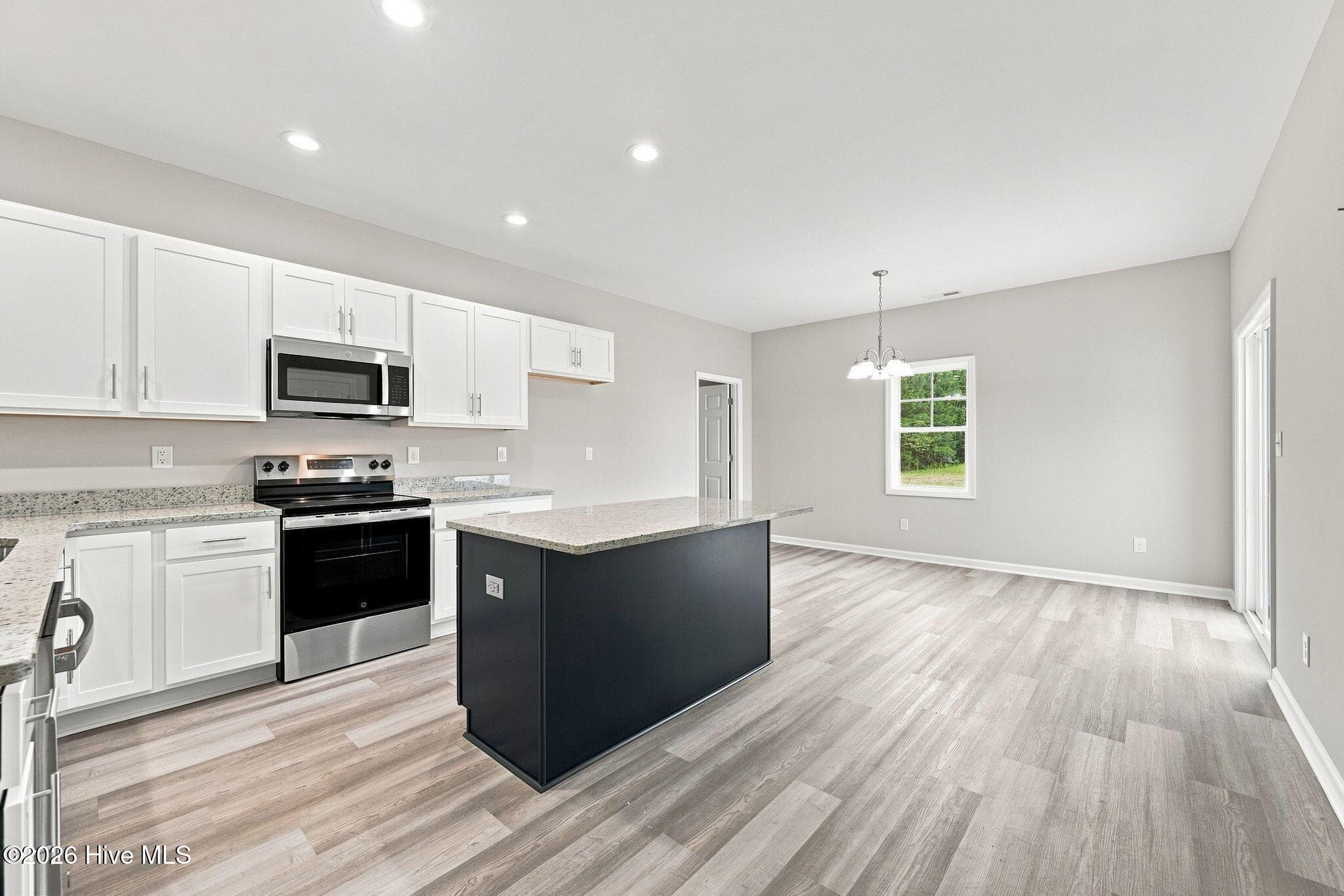 Single Family Residence at 589 Batchelor Road, Richlands, NC 28574, photo 16 of 54
