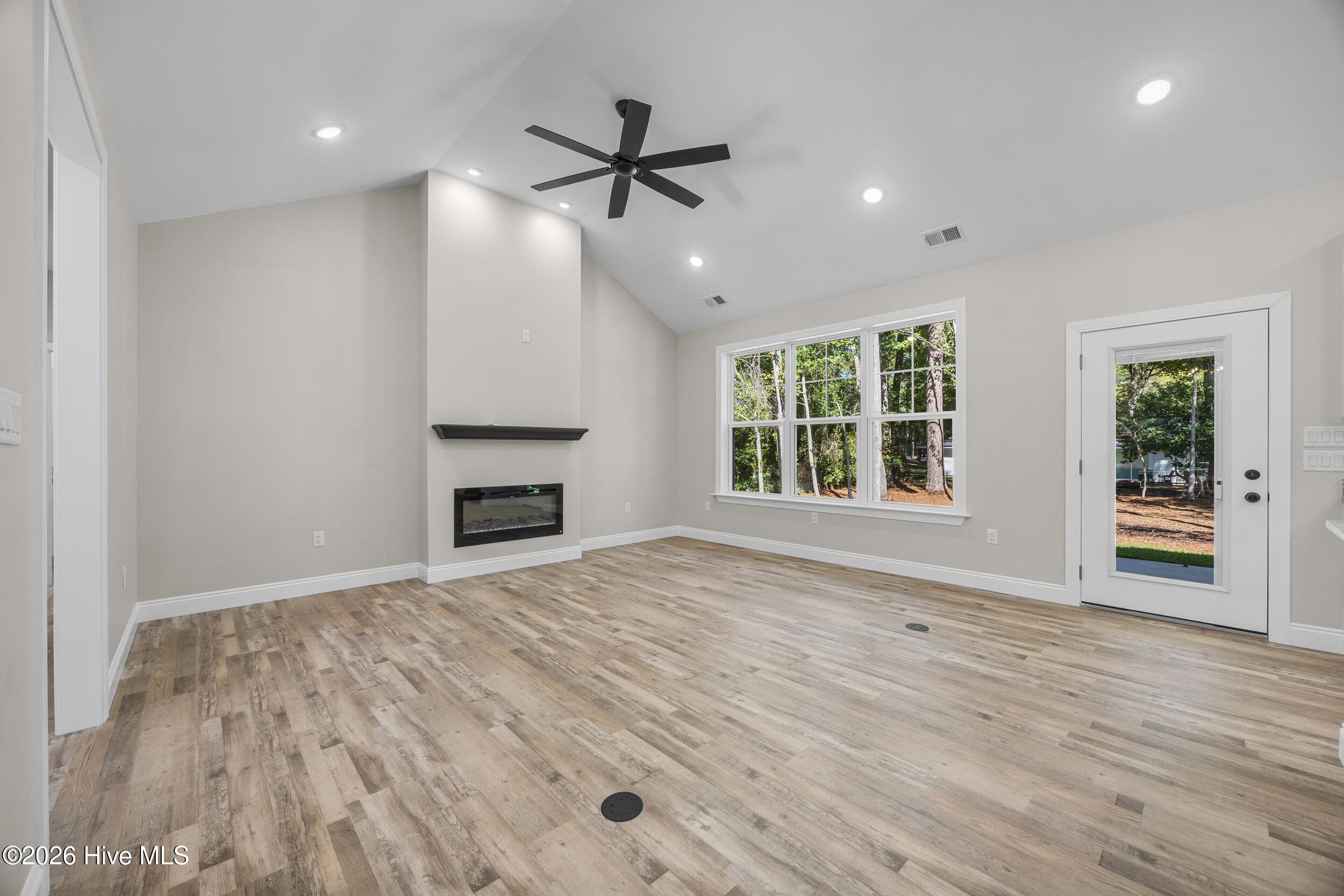 Single Family Residence at 4 Pineridge Court, Carolina Shores, NC 28467, Carolina Shores, photo 10 of 47