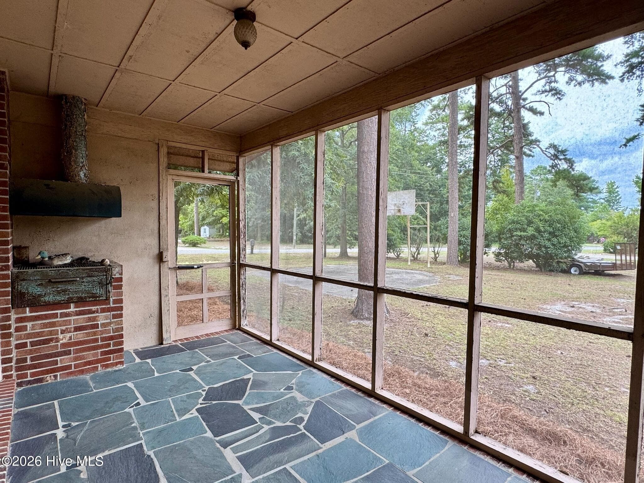 Single Family Residence at 2206 Second Avenue, Elizabethtown, NC 28337, photo 11 of 44