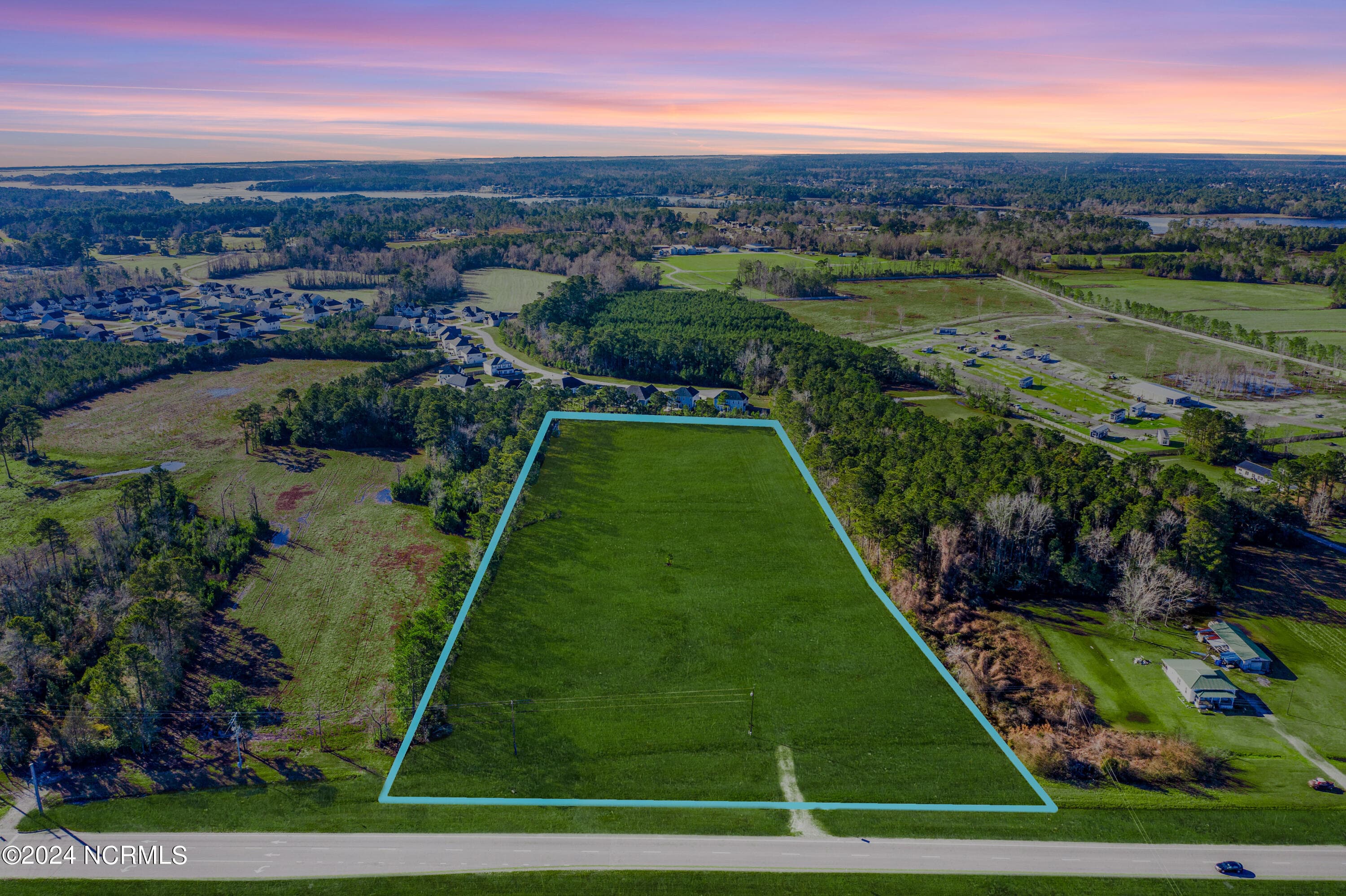 Industrial at 4178 Freedom Way, Hubert, NC 28539, photo 2 of 14
