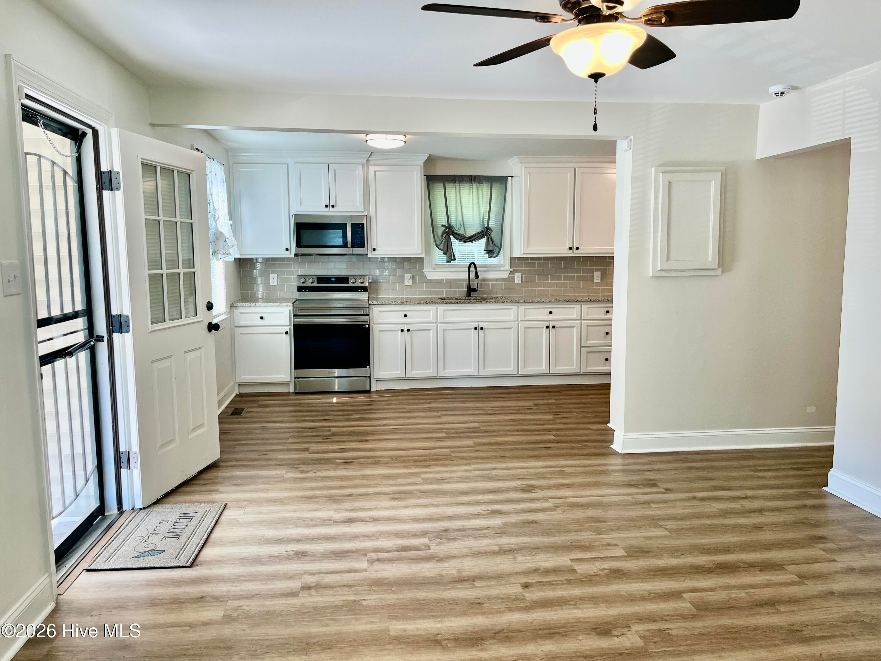 Single Family Residence at 202 Banks Avenue, Goldsboro, NC 27534, photo 6 of 27