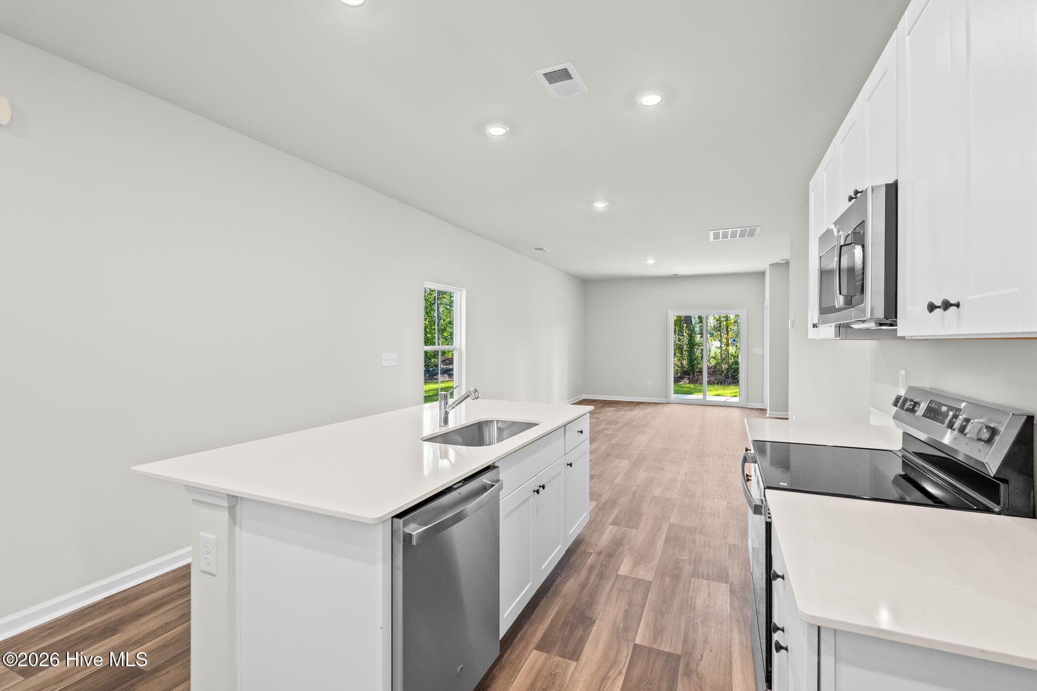 Single Family Residence at 1033 Harbor Drive, Calabash, NC 28467, photo 17 of 66