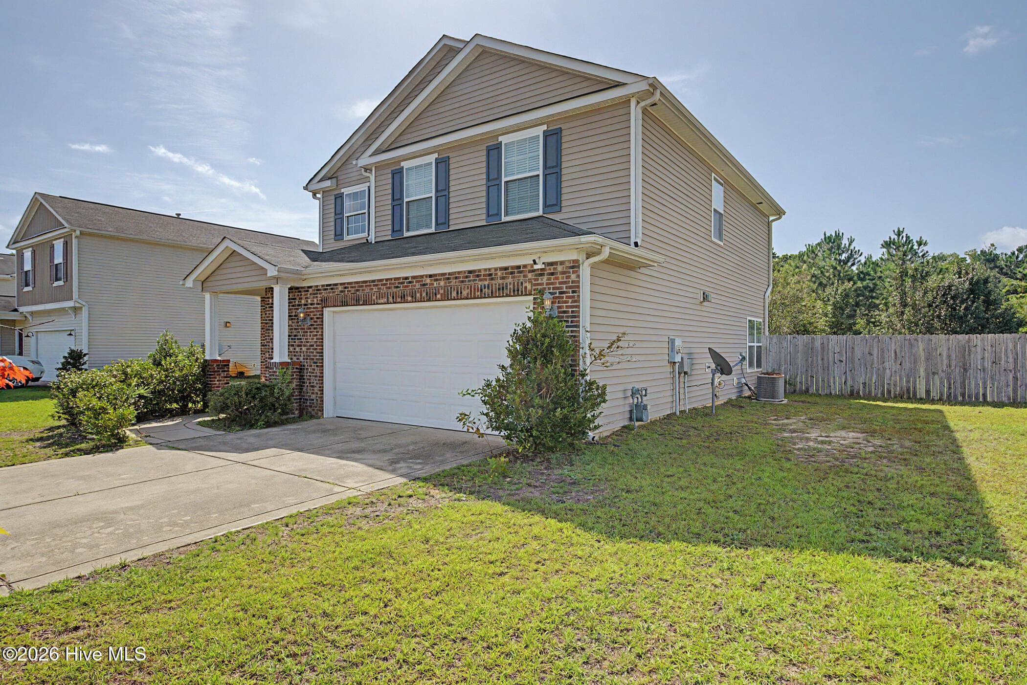 Single Family Residence at 2529 Spinnaker Drive, Hope Mills, NC 28348, photo 3 of 19