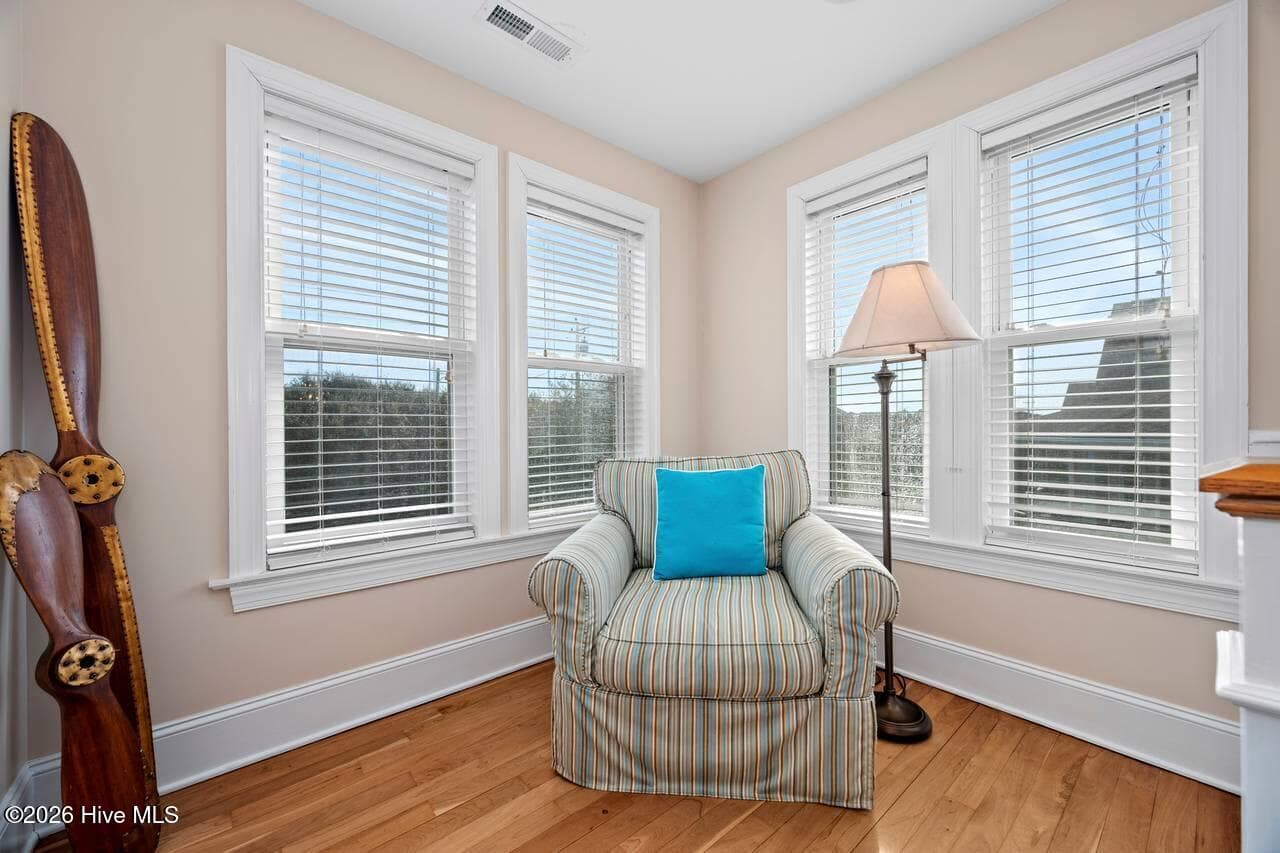 Sitting Area - 4204 Emerald Drive, Emerald Isle, NC 28594