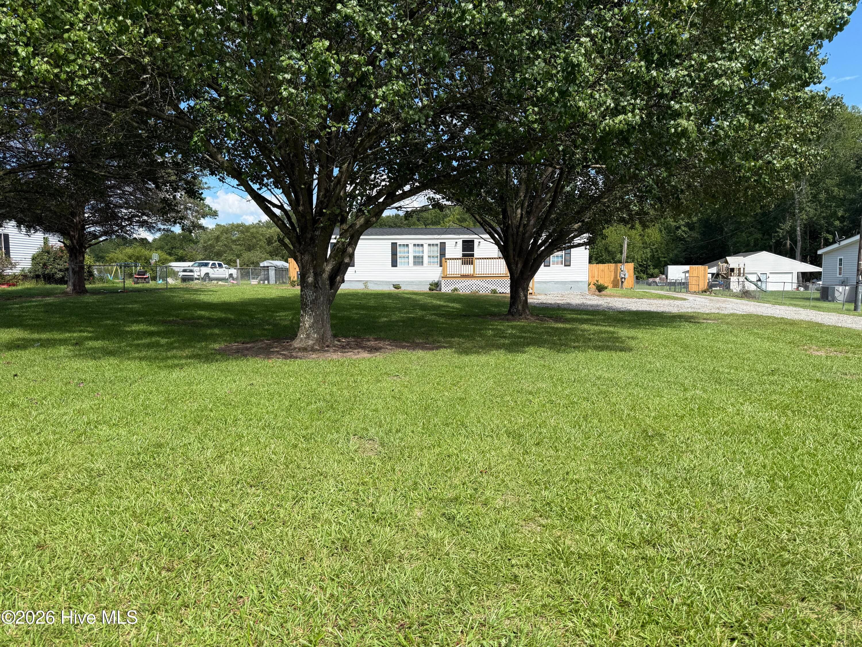 Manufactured Home at 6362 Faith Baptist Church Road, Pinetops, NC 27864, photo 18 of 31