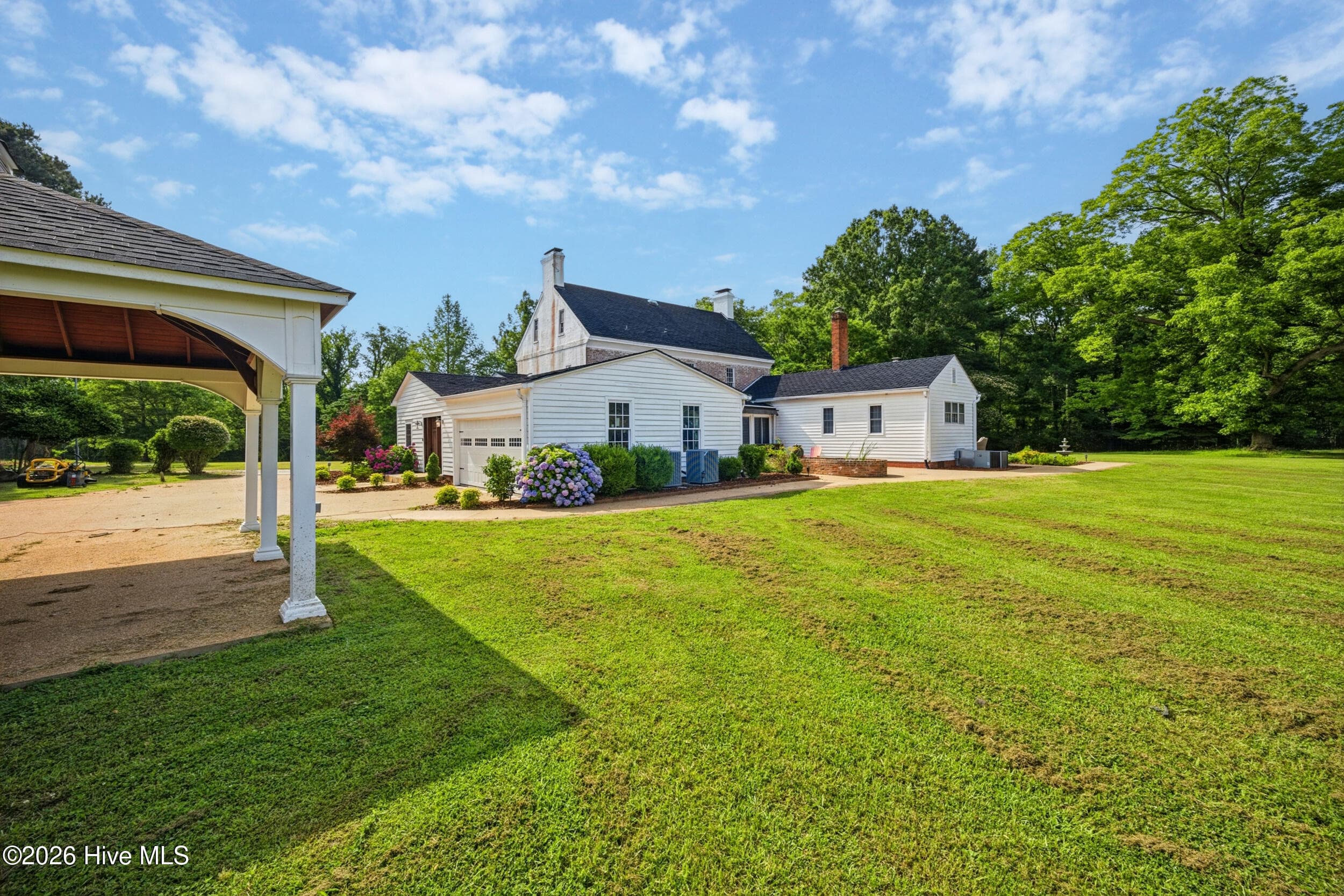 Single Family Residence at 154 Shipyard Road, Camden, NC 27921, photo 4 of 74