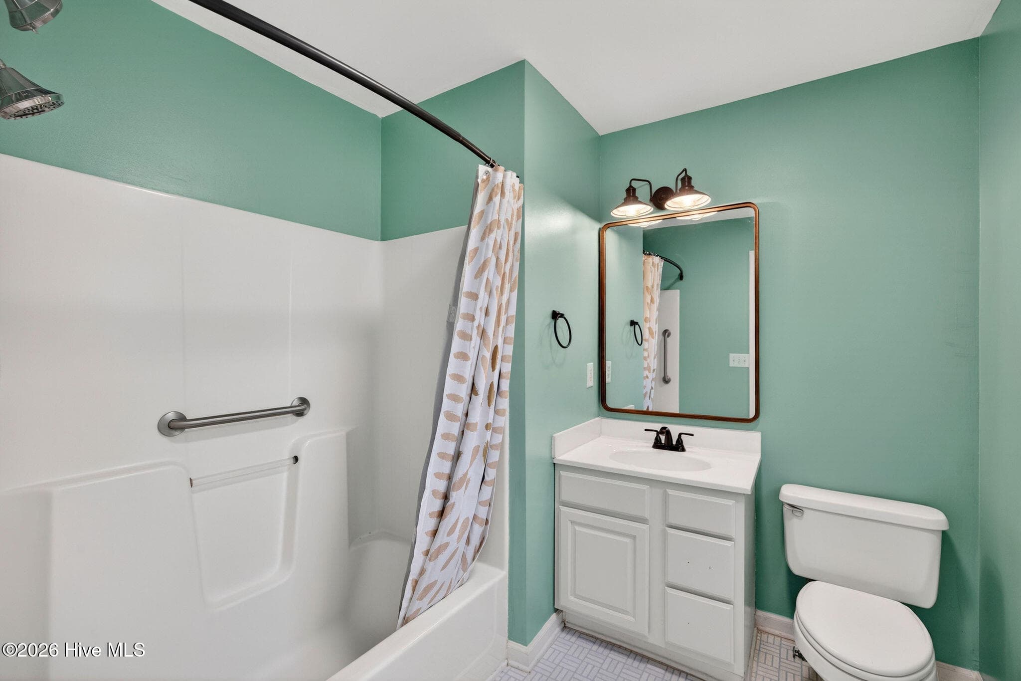 Single Family Residence at 2305 E Oak Island Drive, Oak Island, NC 28465, photo 13 of 31