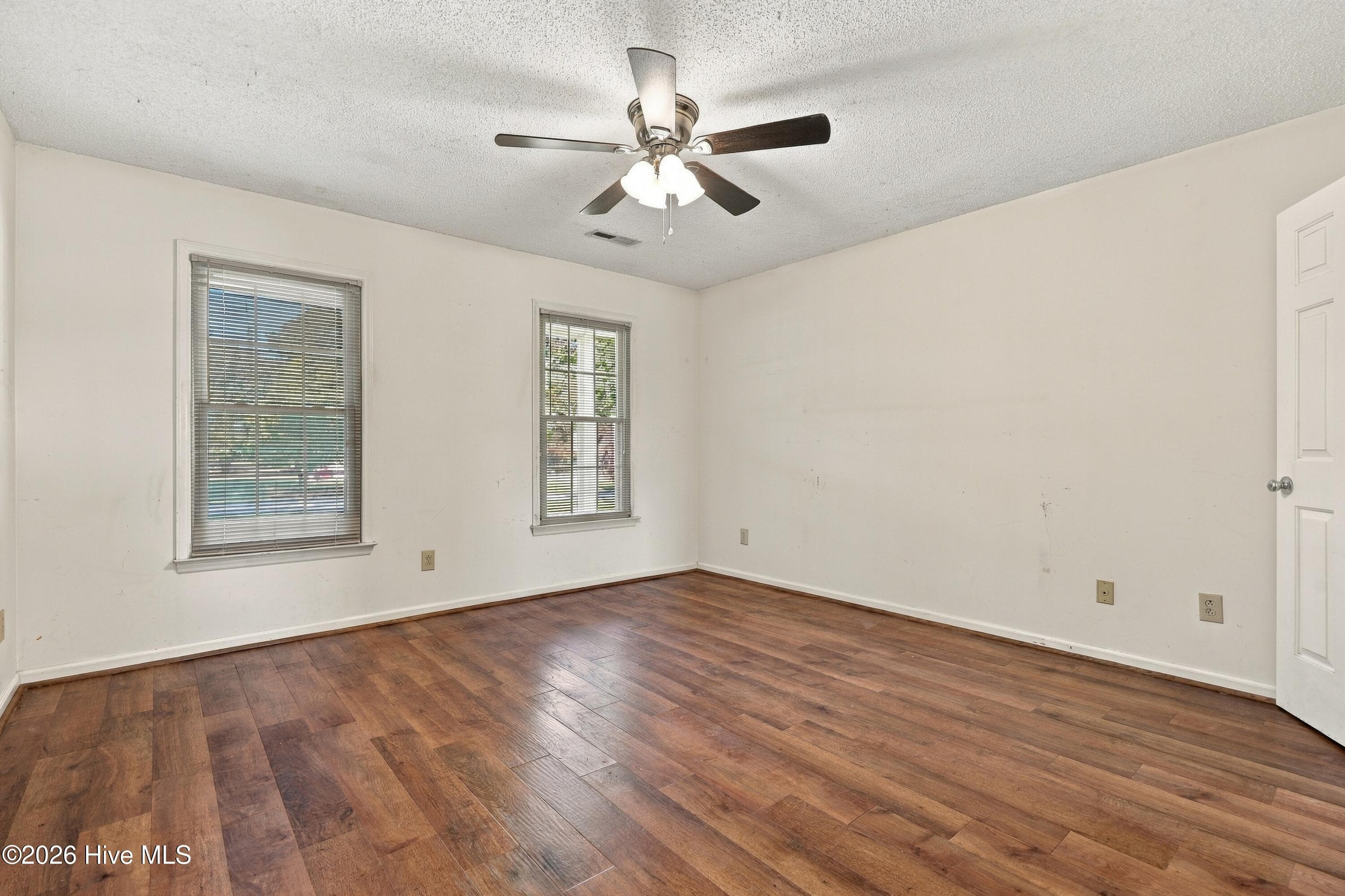 Single Family Residence at 2299 Rolling Meadows Drive, Greenville, NC 27858, photo 20 of 43