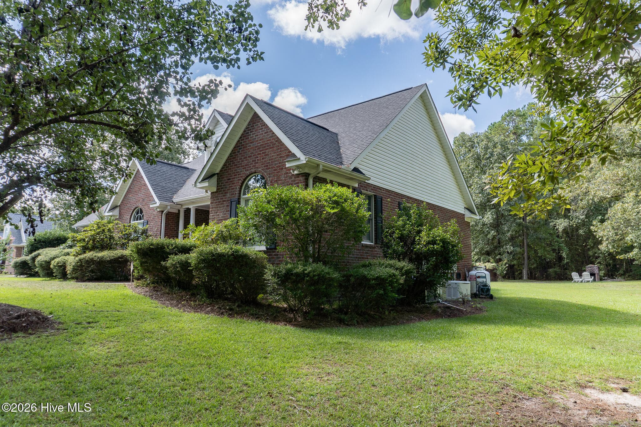 Single Family Residence at 2509 3rd Avenue, Elizabethtown, NC 28337, photo 5 of 36