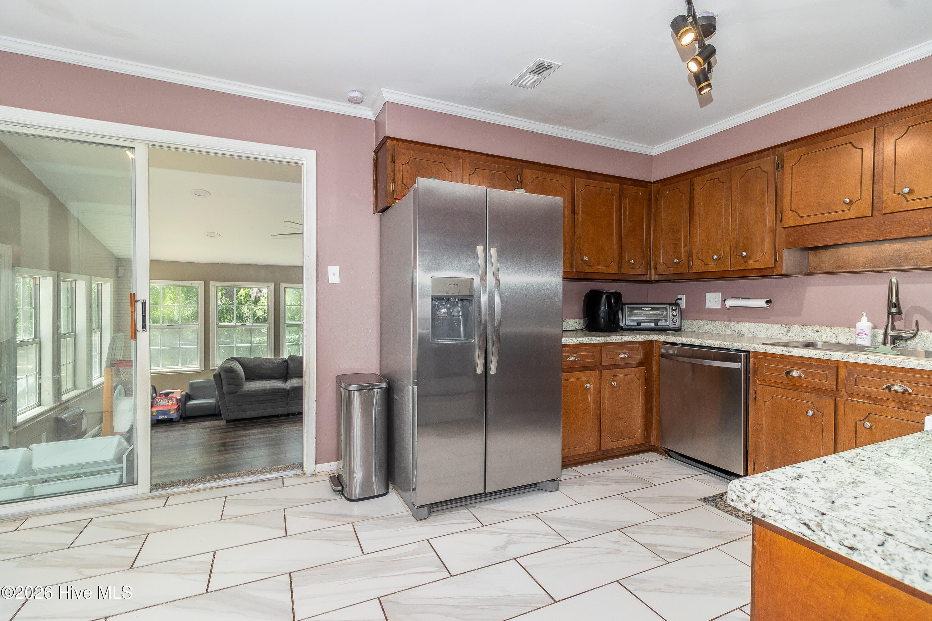 Single Family Residence at 156 Crawford Drive, Martinez, GA 30907, photo 11 of 38