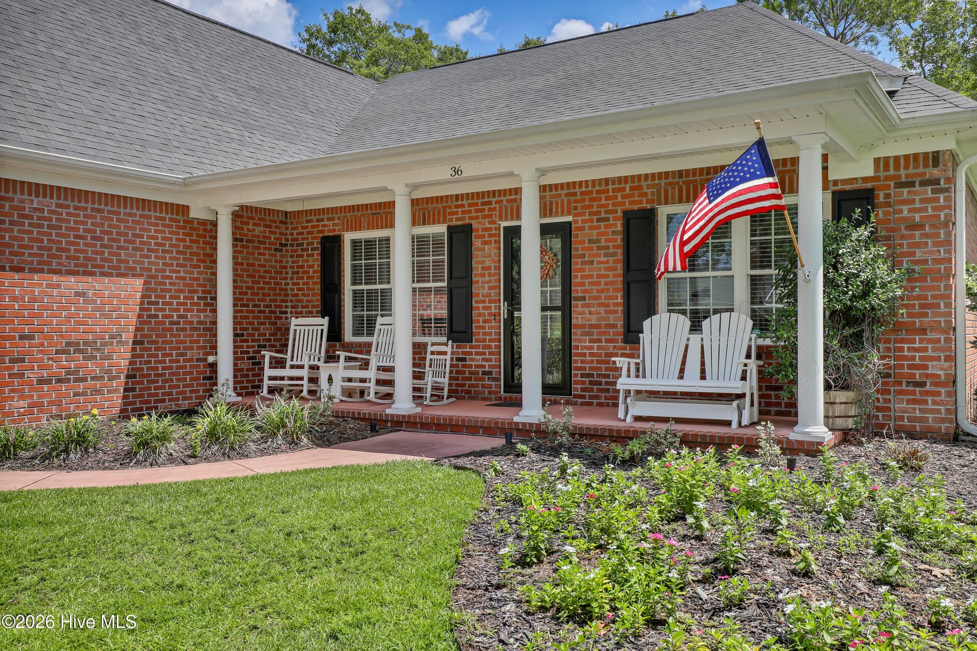 Single Family Residence at 36 Beaumont Circle, Hampstead, NC 28443, photo 4 of 61