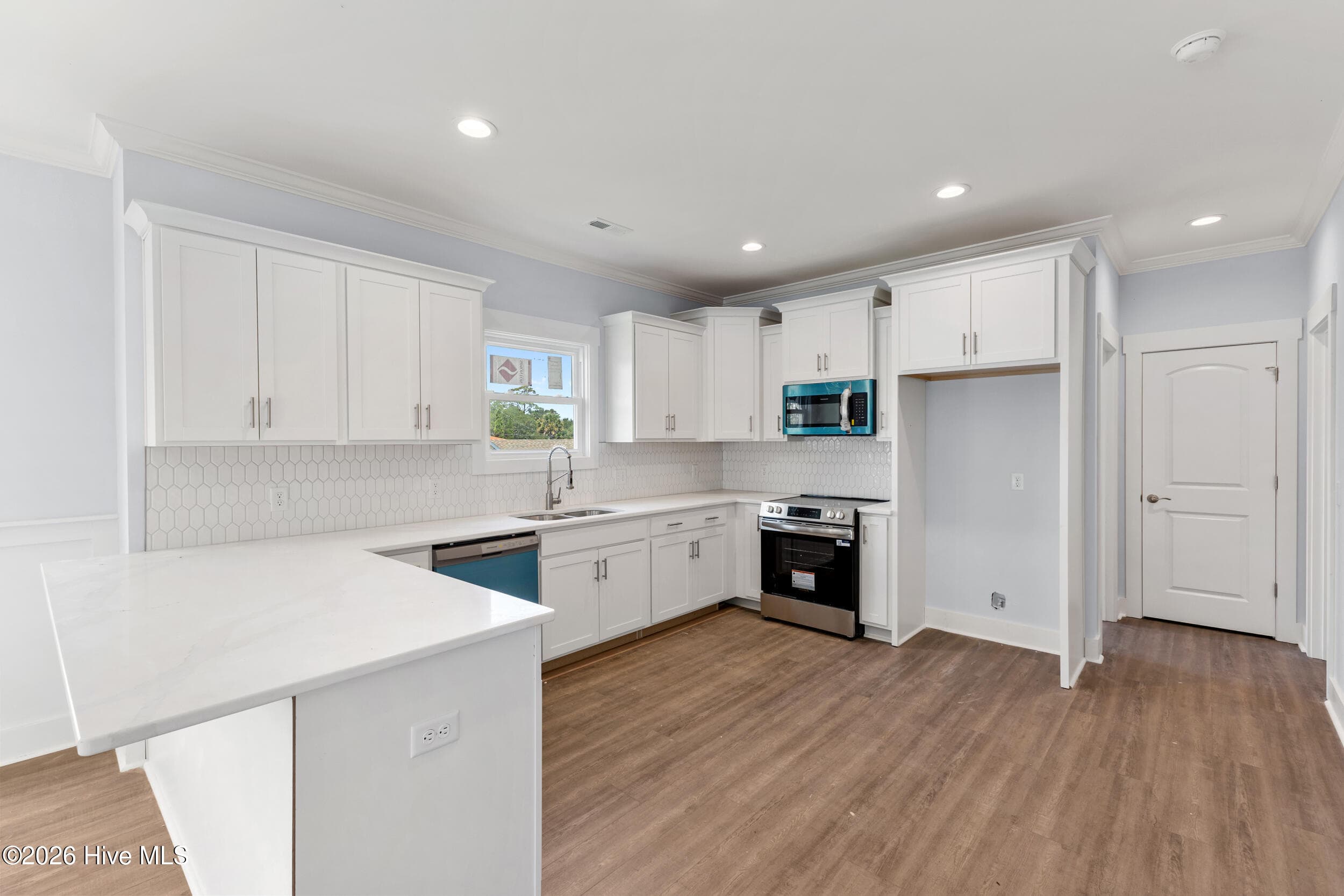 Townhouse at 314 Spartanburg Avenue 3, Carolina Beach, NC 28428, Carolina Beach, photo 7 of 26