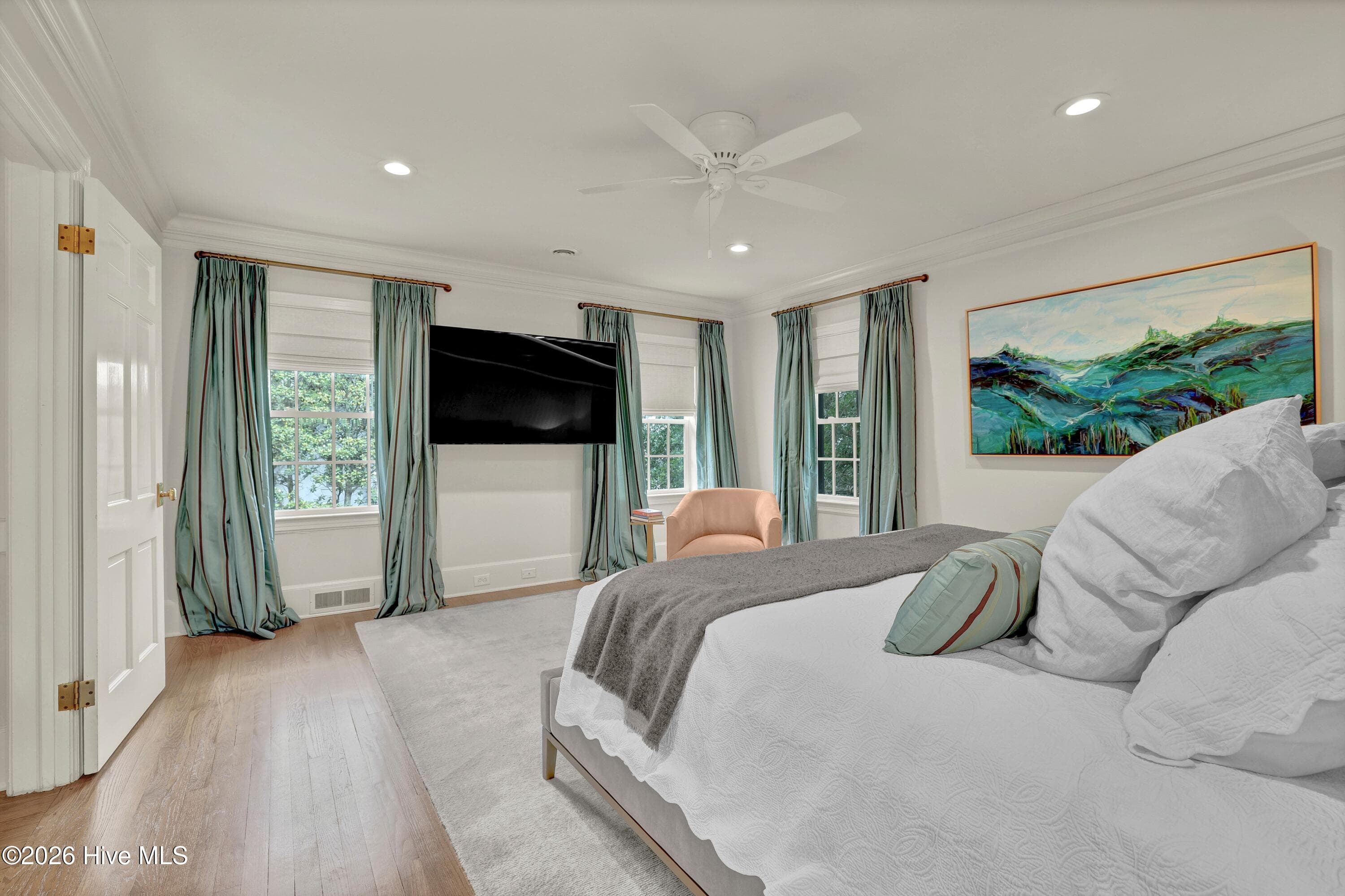 Single Family Residence at 1411 Live Oak Parkway, Wilmington, NC 28403, photo 24 of 63