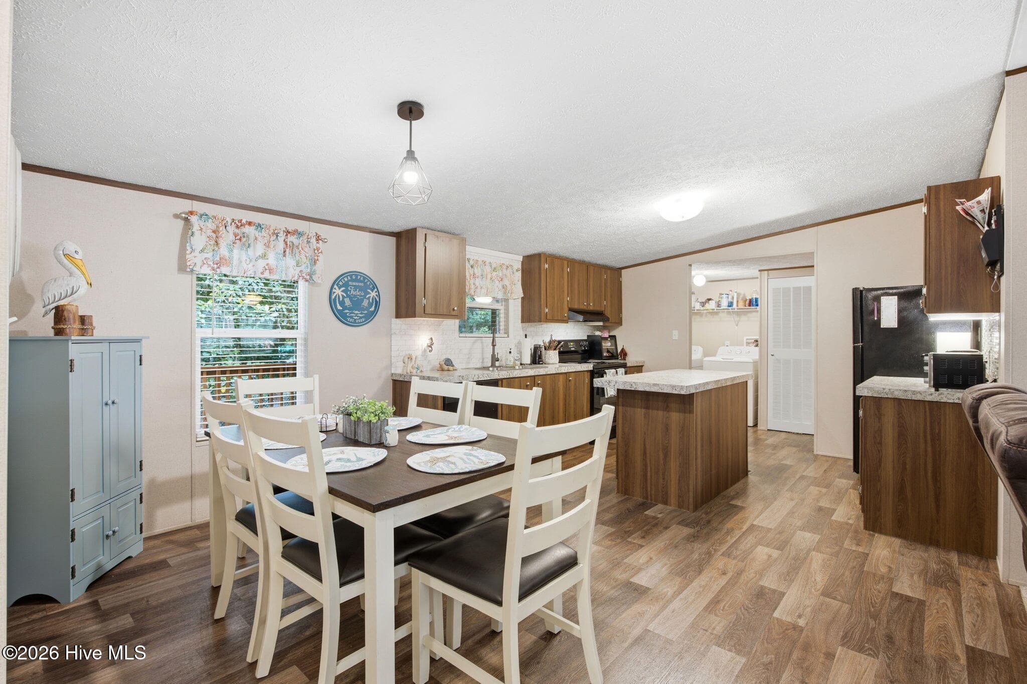 Manufactured Home at 3363 Teakwood Court SE, Bolivia, NC 28422, photo 11 of 34